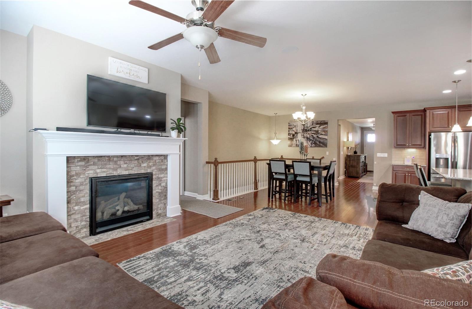 MLS Image #11 for 5024 s versailles circle,aurora, Colorado