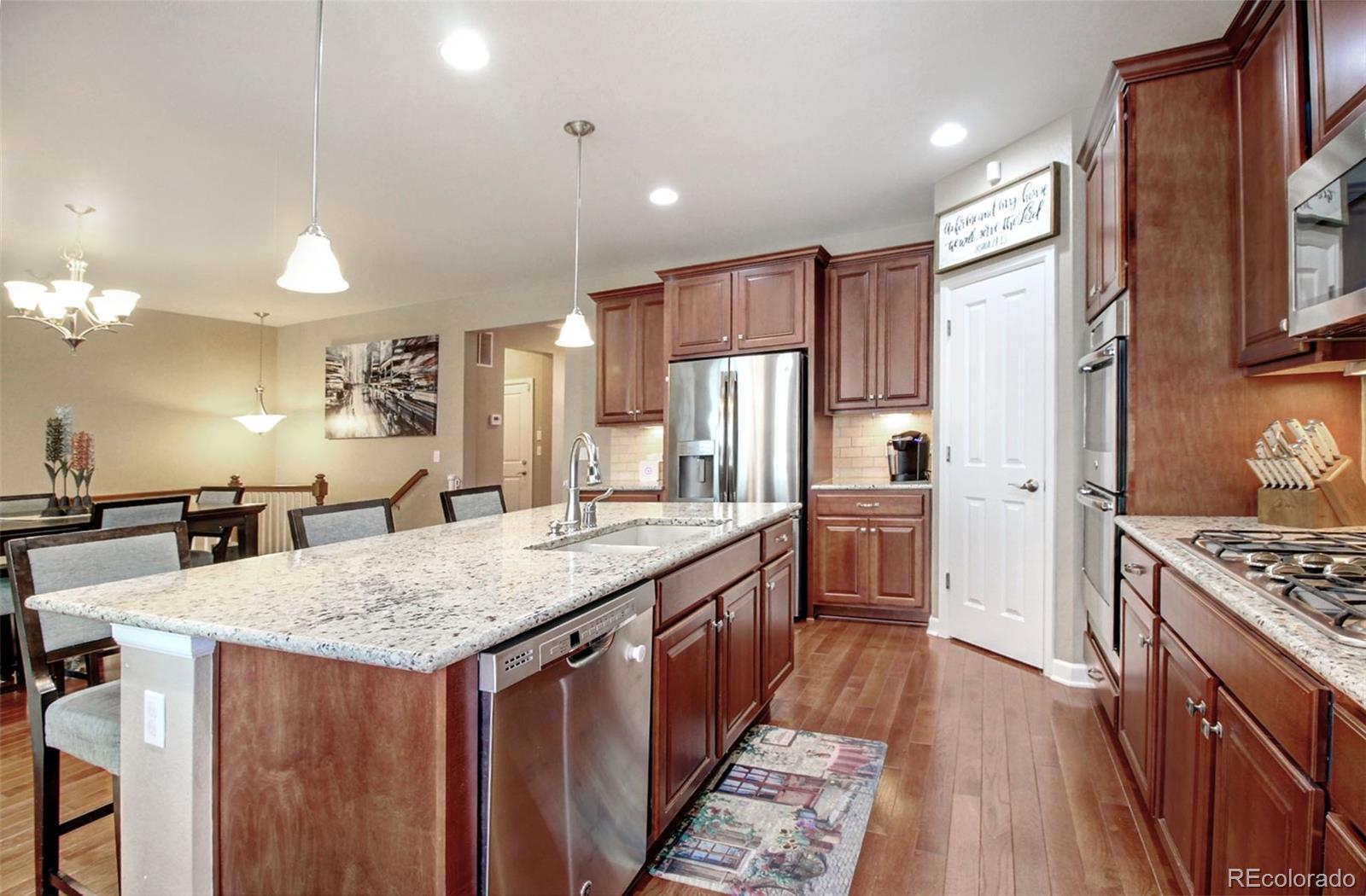 MLS Image #5 for 5024 s versailles circle,aurora, Colorado