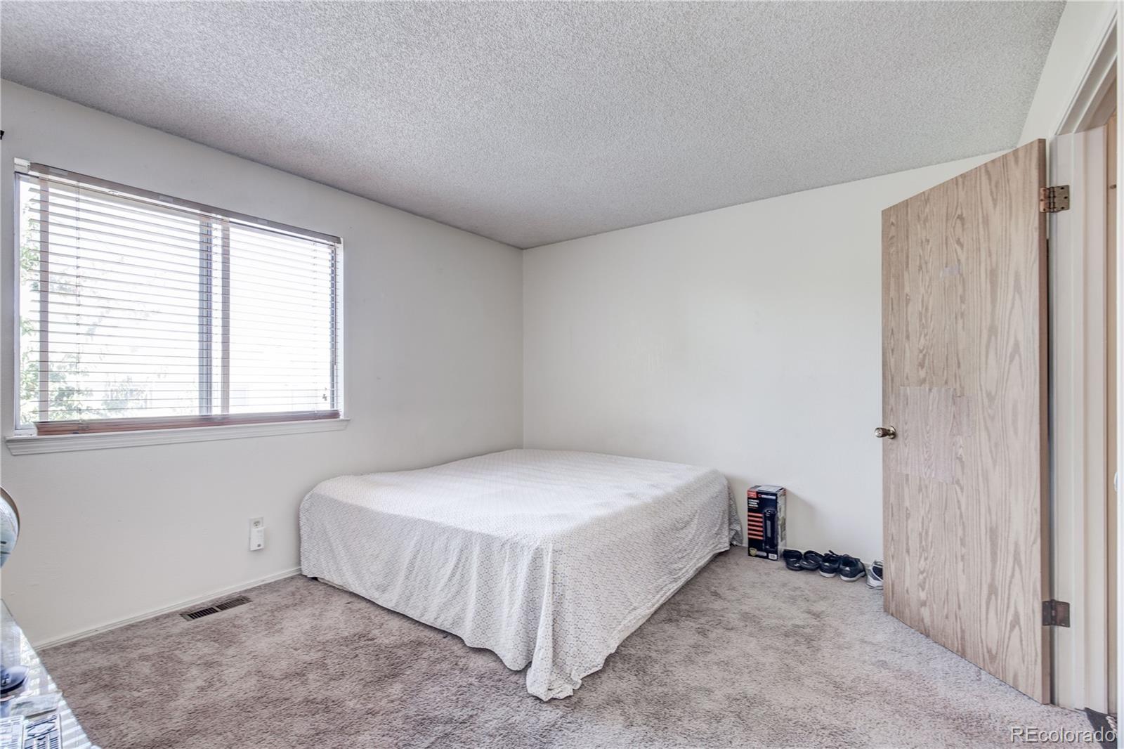 MLS Image #10 for 17696 e loyola drive,aurora, Colorado