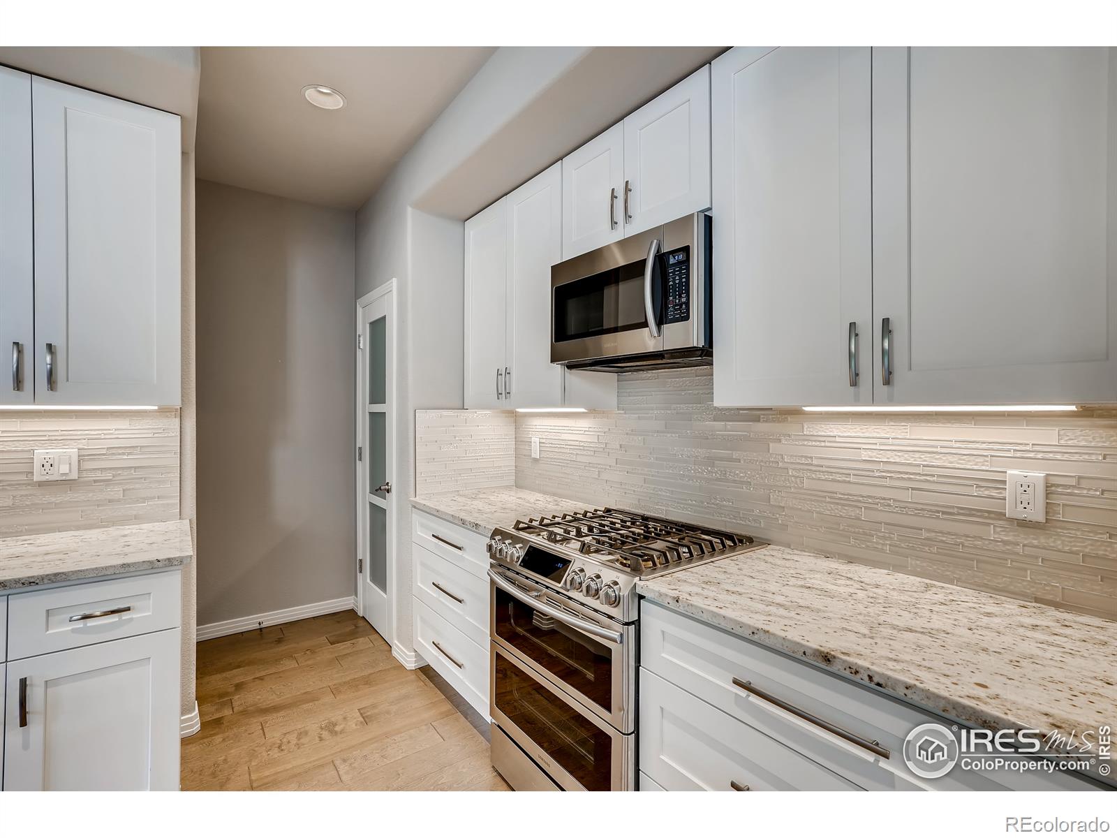 MLS Image #11 for 2610 s kipling court,lakewood, Colorado