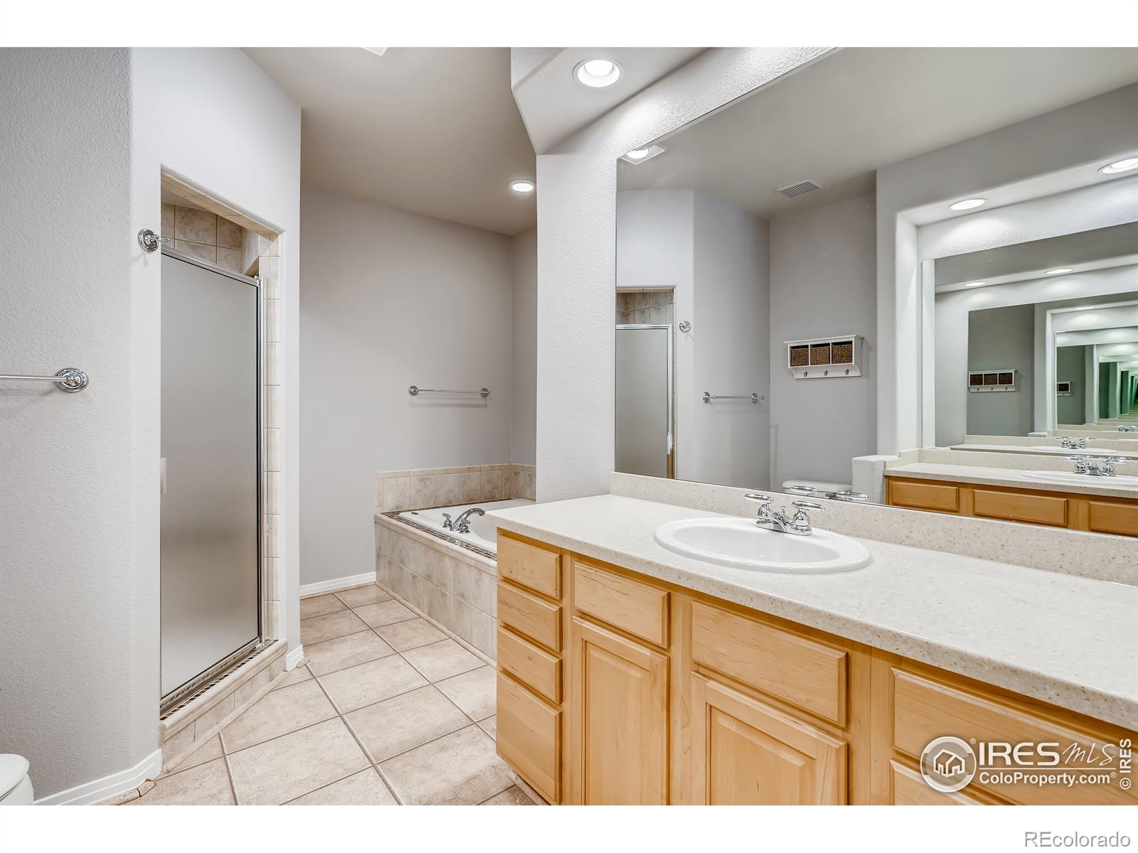 MLS Image #19 for 2610 s kipling court,lakewood, Colorado