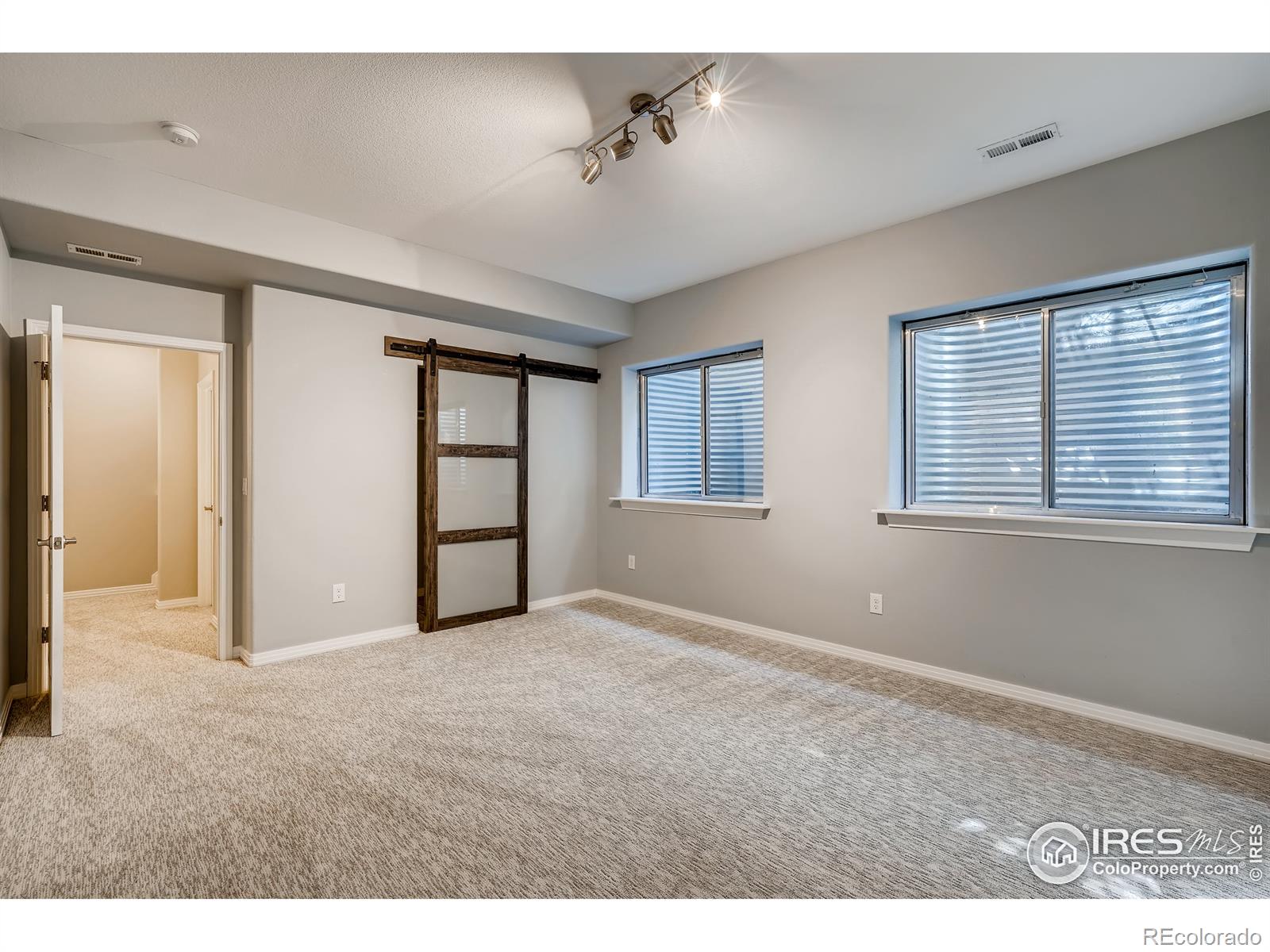 MLS Image #27 for 2610 s kipling court,lakewood, Colorado