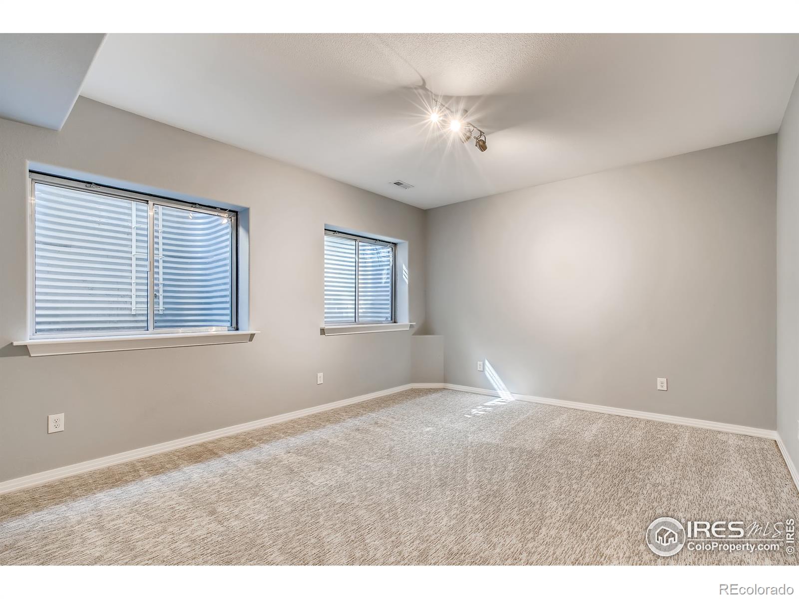 MLS Image #28 for 2610 s kipling court,lakewood, Colorado