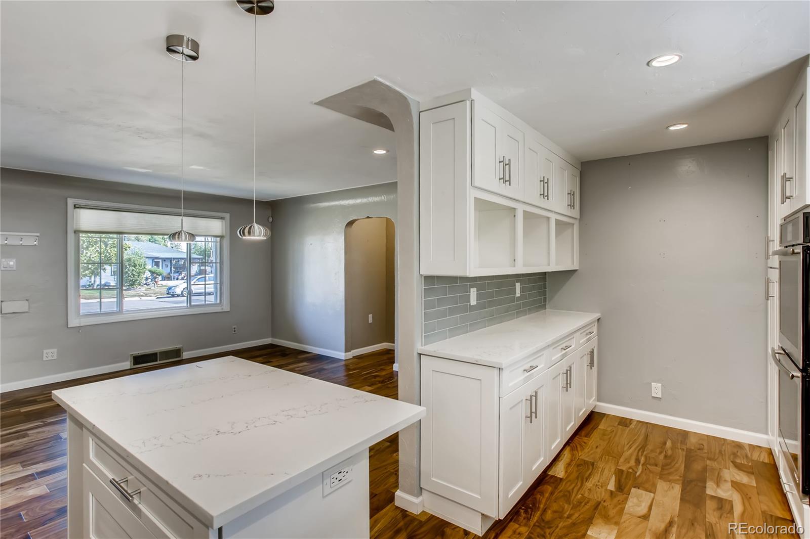 MLS Image #5 for 955 s dale court,denver, Colorado