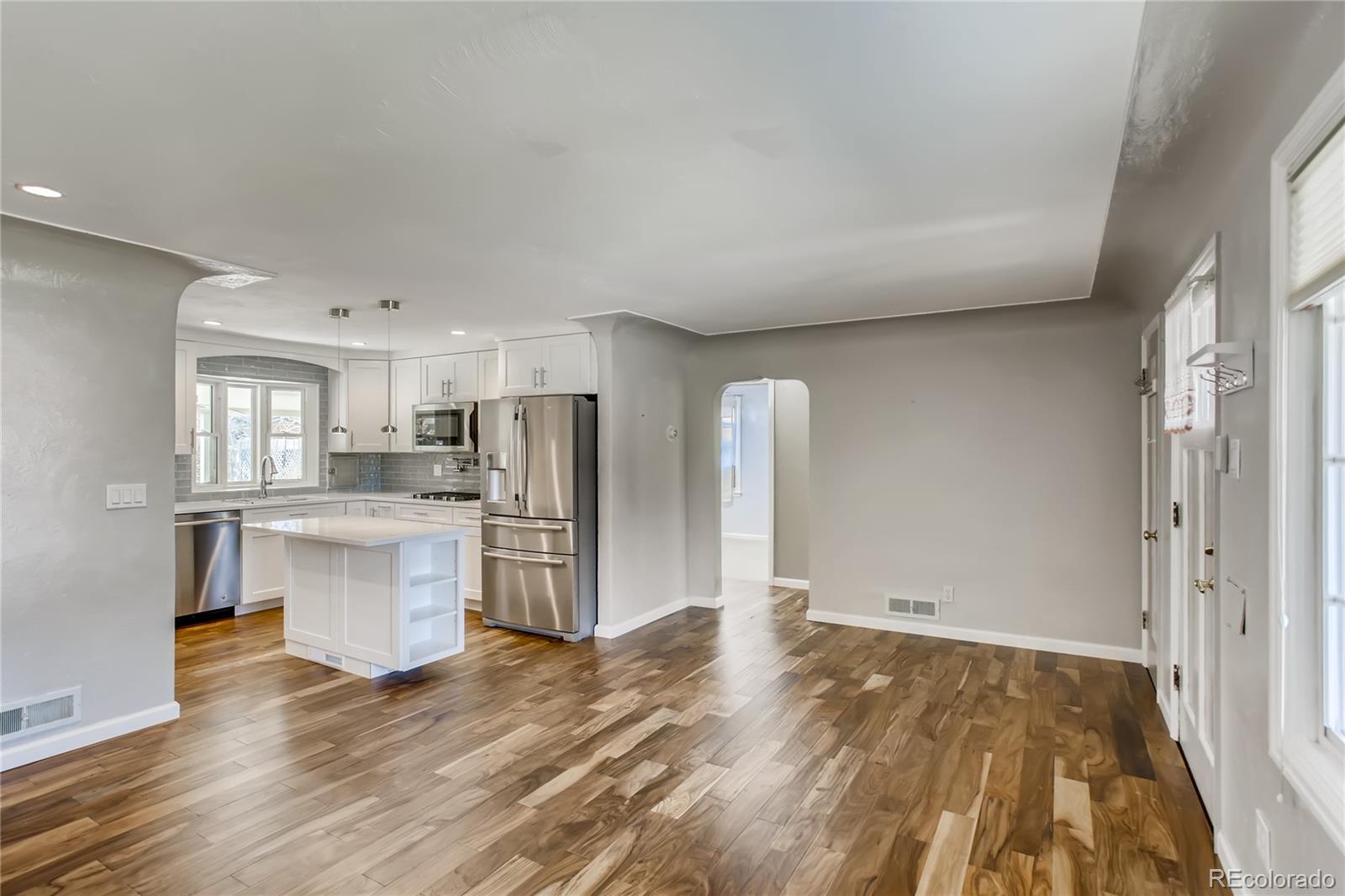 MLS Image #7 for 955 s dale court,denver, Colorado