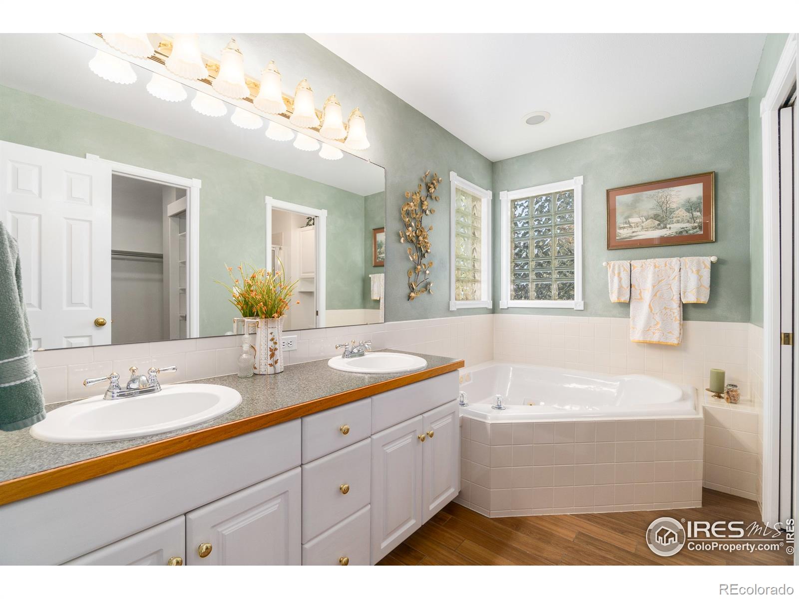 MLS Image #16 for 412  cheyenne drive,berthoud, Colorado