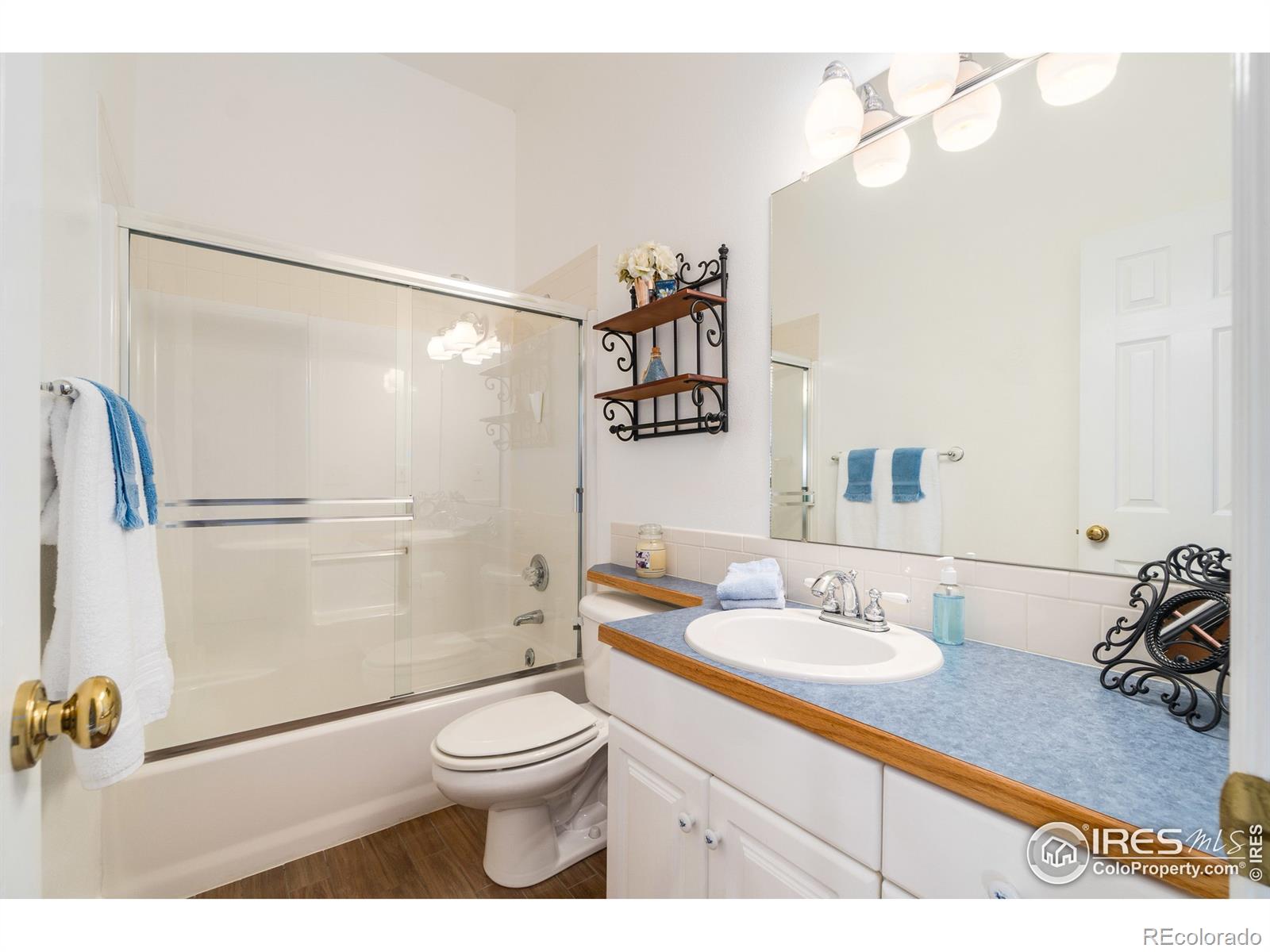MLS Image #20 for 412  cheyenne drive,berthoud, Colorado
