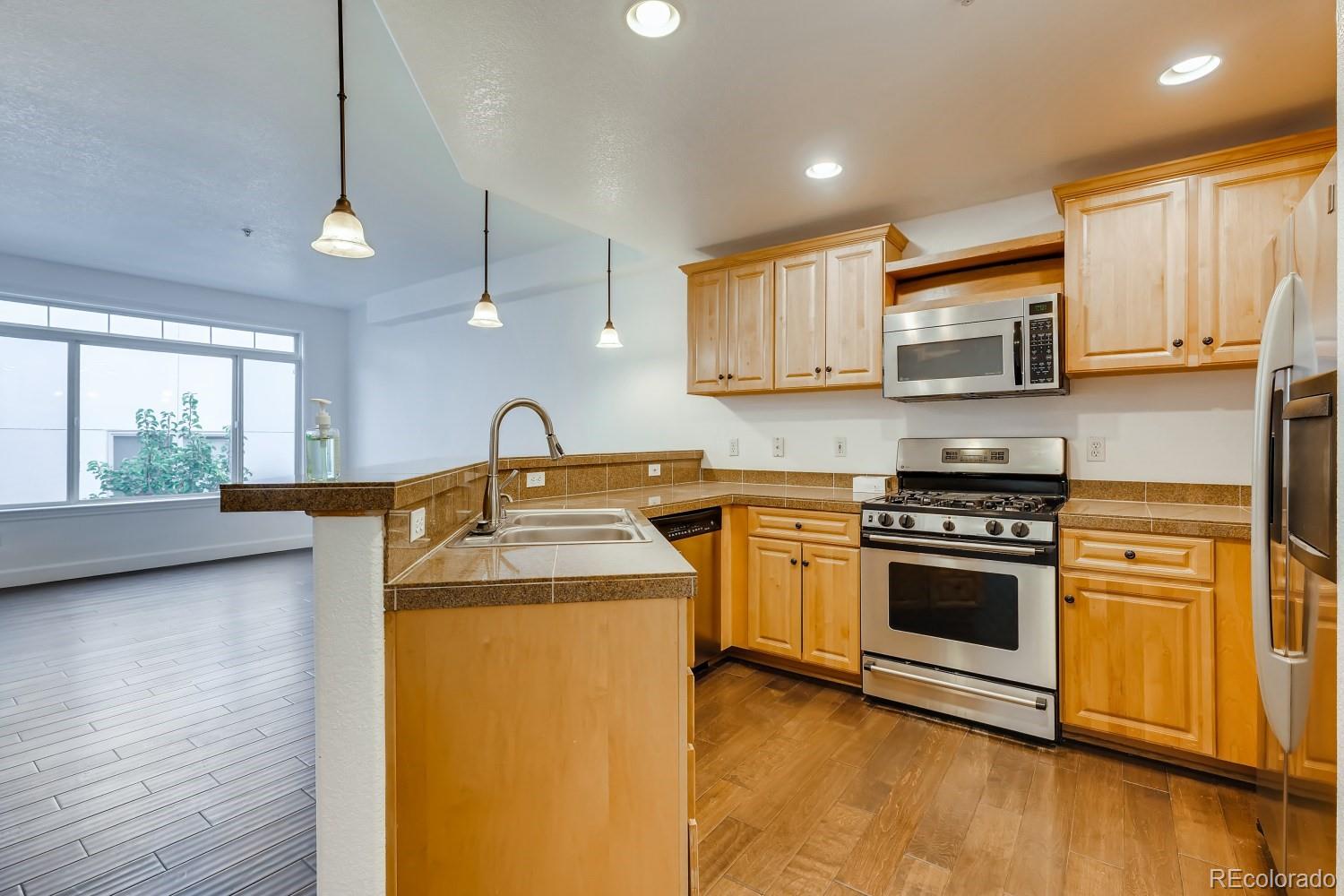 MLS Image #5 for 1735 n odgen street,denver, Colorado