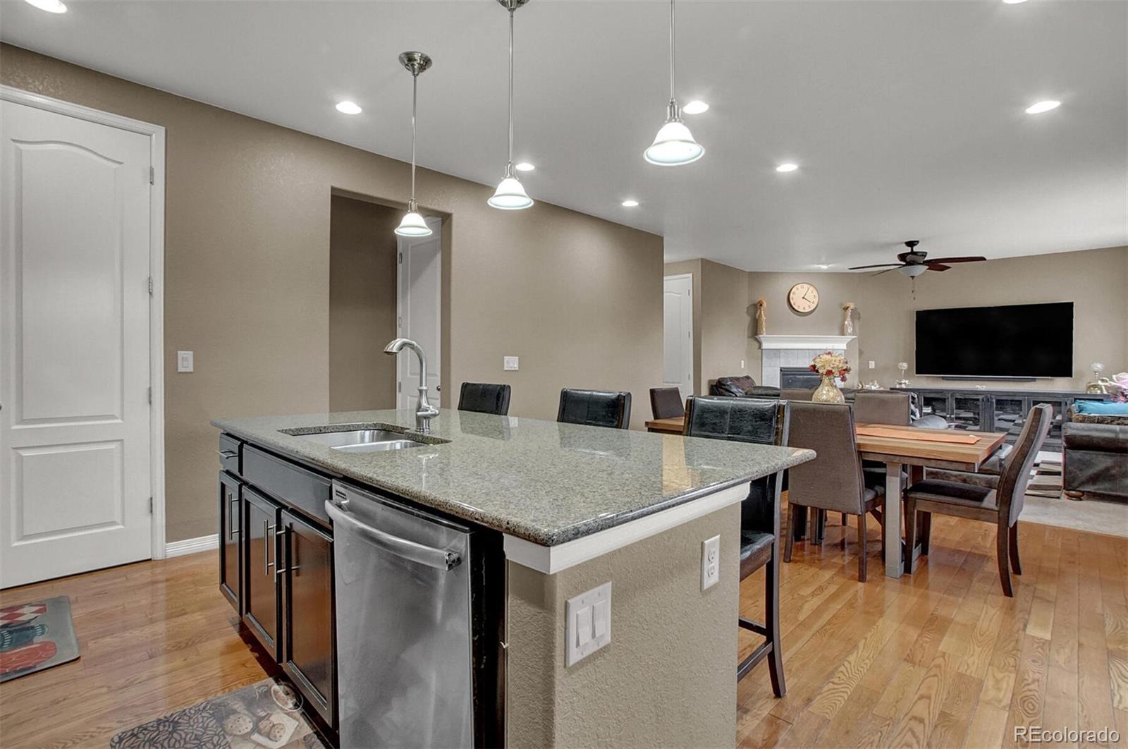 MLS Image #10 for 4844 s wenatchee street,aurora, Colorado