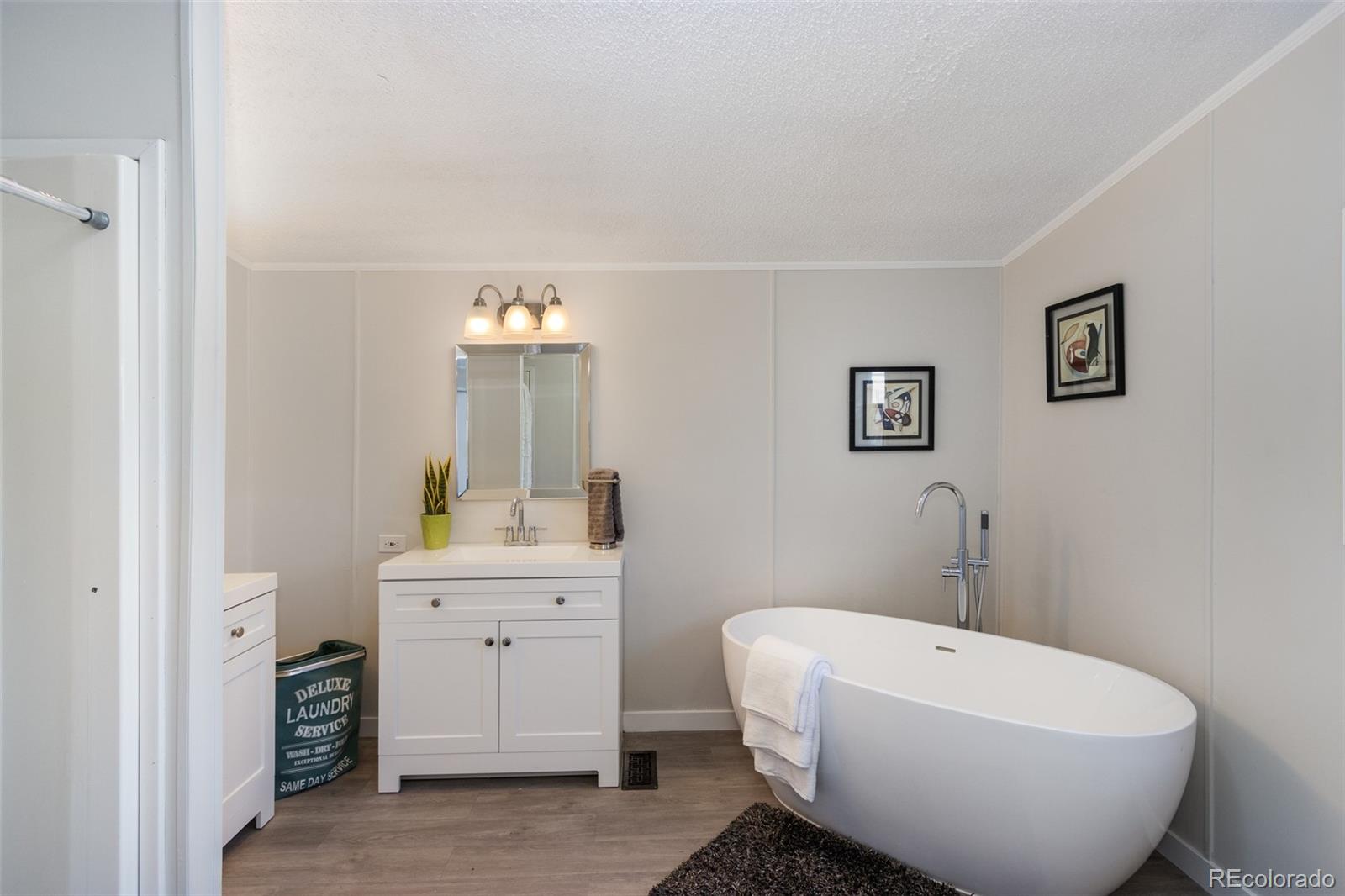 MLS Image #11 for 8451  madison way,denver, Colorado