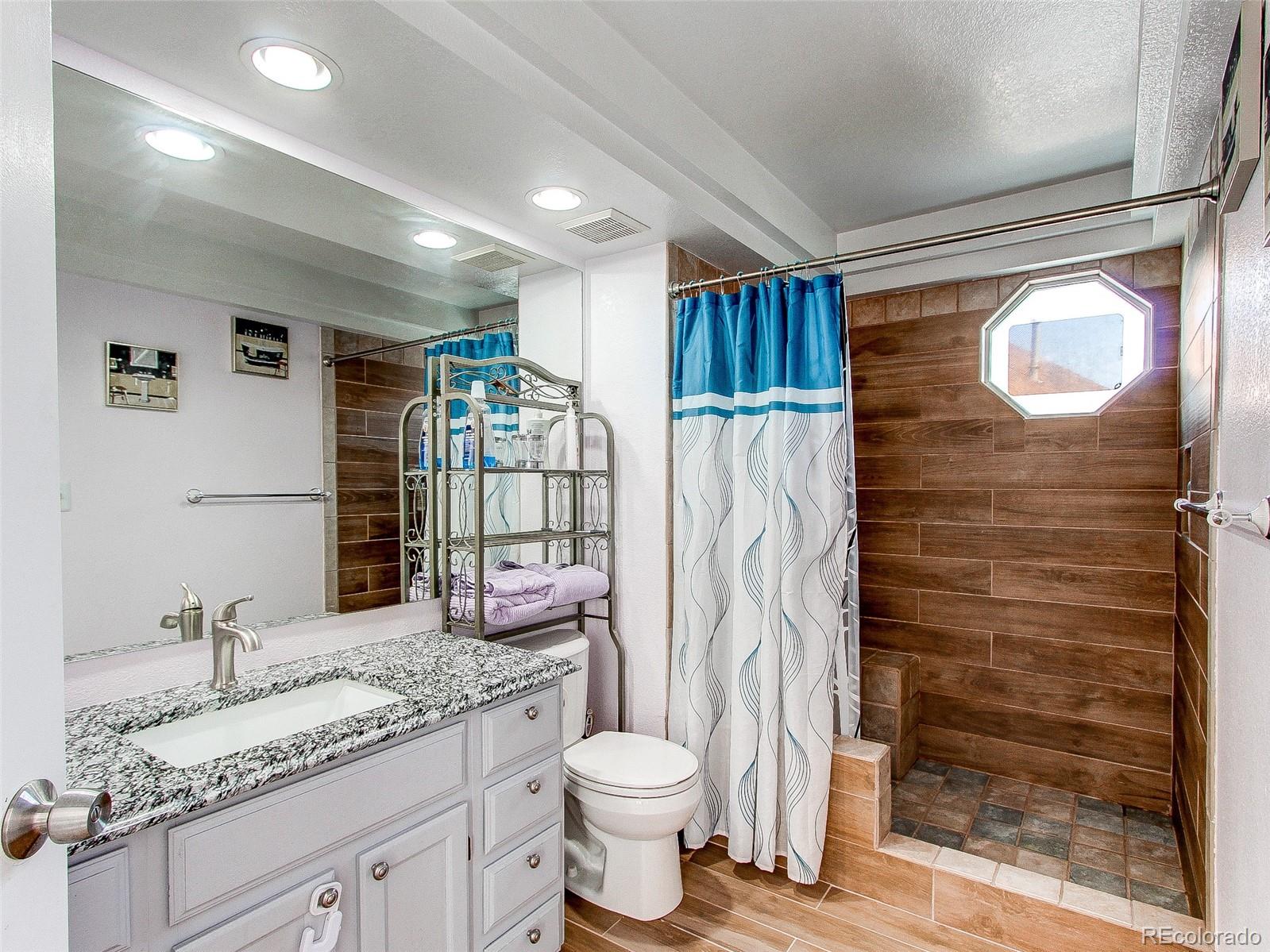MLS Image #14 for 19473 e 42nd avenue,denver, Colorado