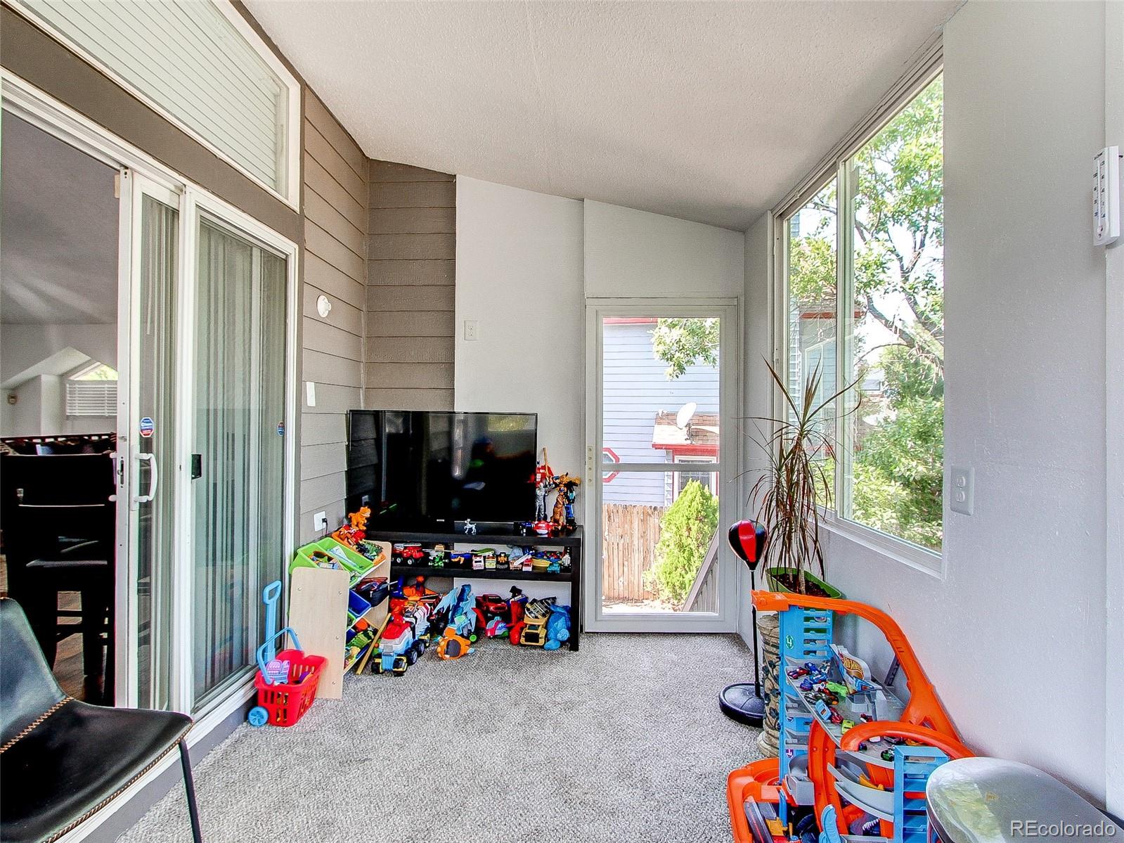 MLS Image #23 for 19473 e 42nd avenue,denver, Colorado