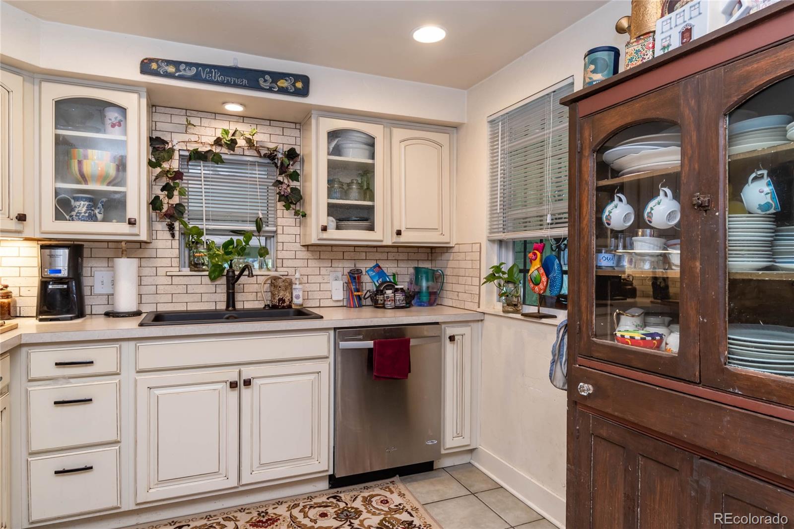 MLS Image #13 for 210  king street,denver, Colorado