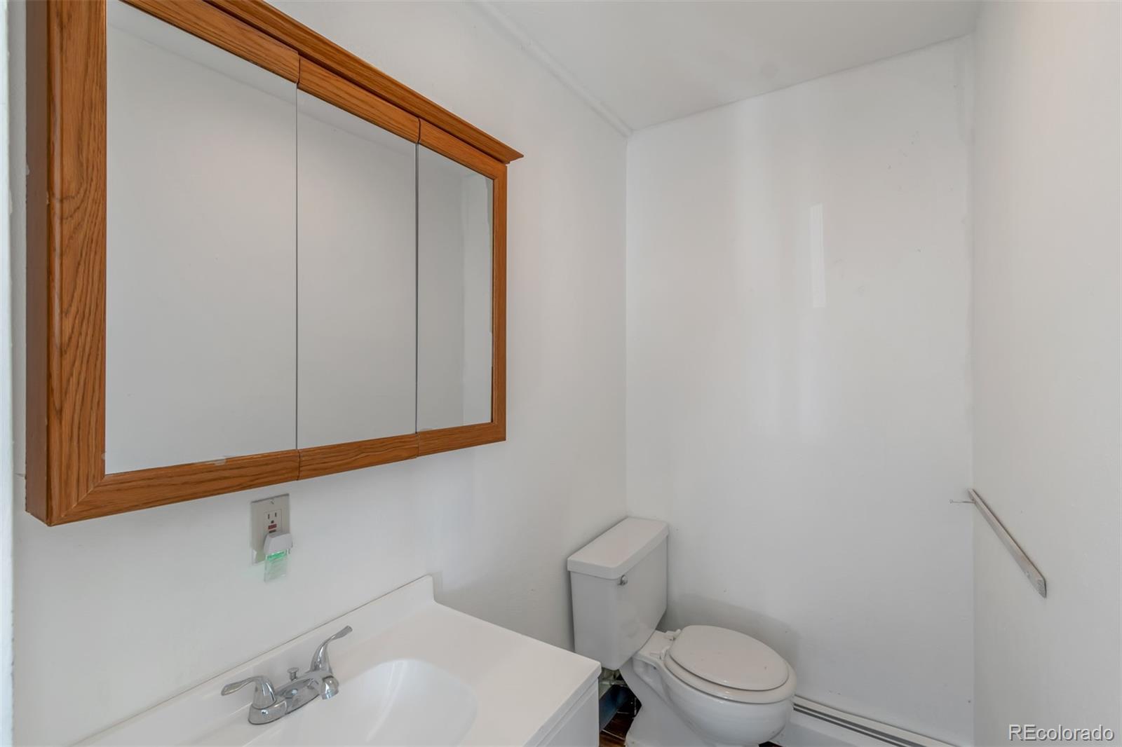 MLS Image #15 for 3169 s dale court,englewood, Colorado