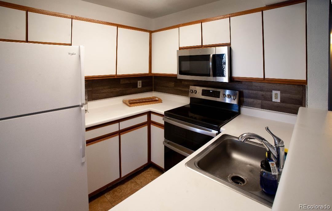 MLS Image #10 for 5706 w asbury place,lakewood, Colorado