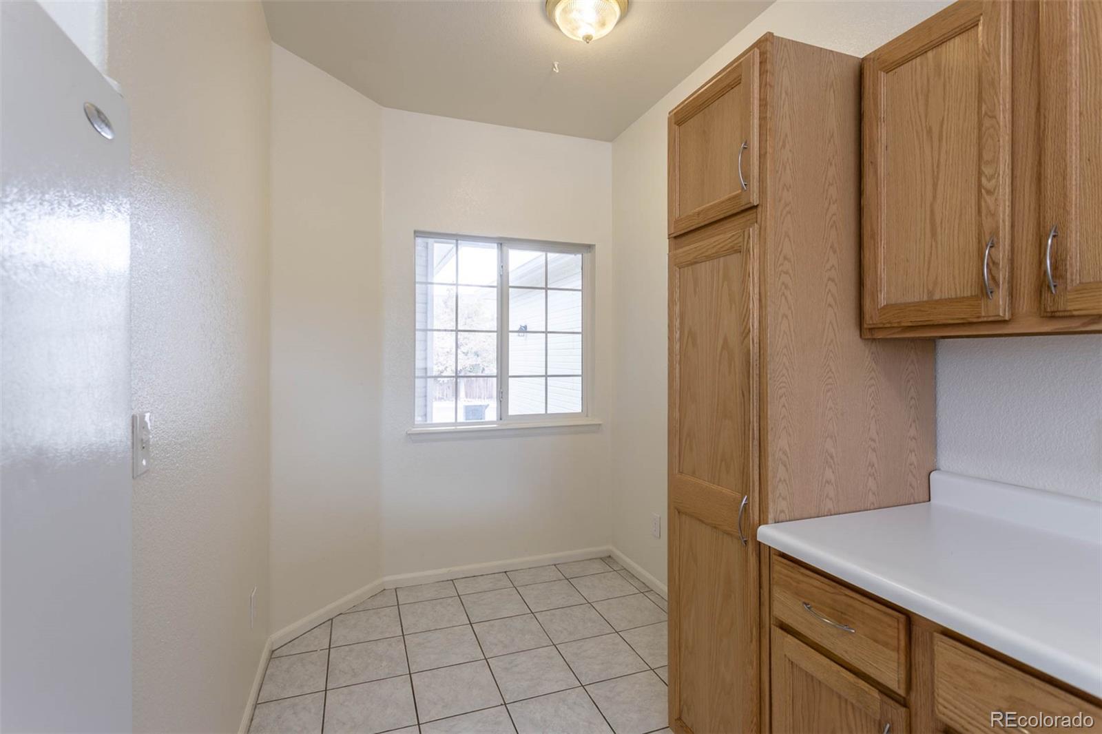 MLS Image #11 for 12282 e 2nd drive,aurora, Colorado