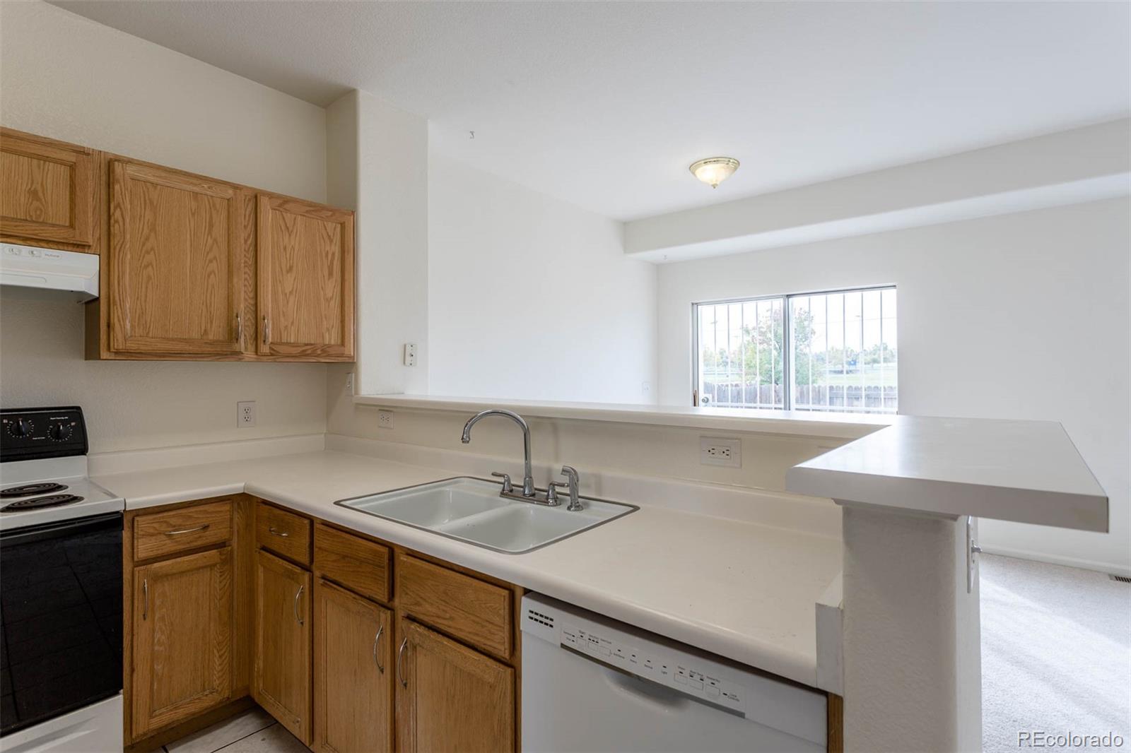 MLS Image #9 for 12282 e 2nd drive,aurora, Colorado