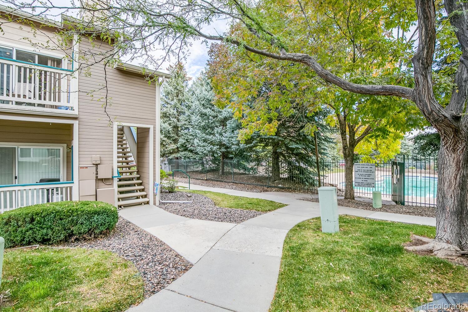 MLS Image #2 for 8420  little rock way,highlands ranch, Colorado