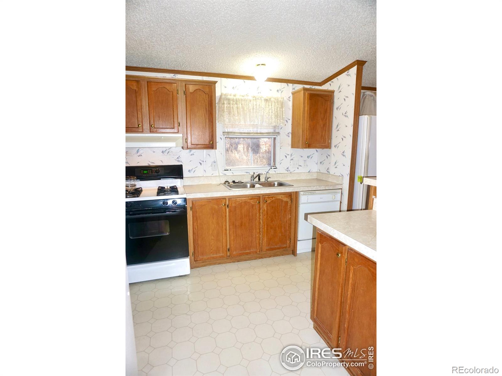 MLS Image #2 for 306  husky drive,hillrose, Colorado