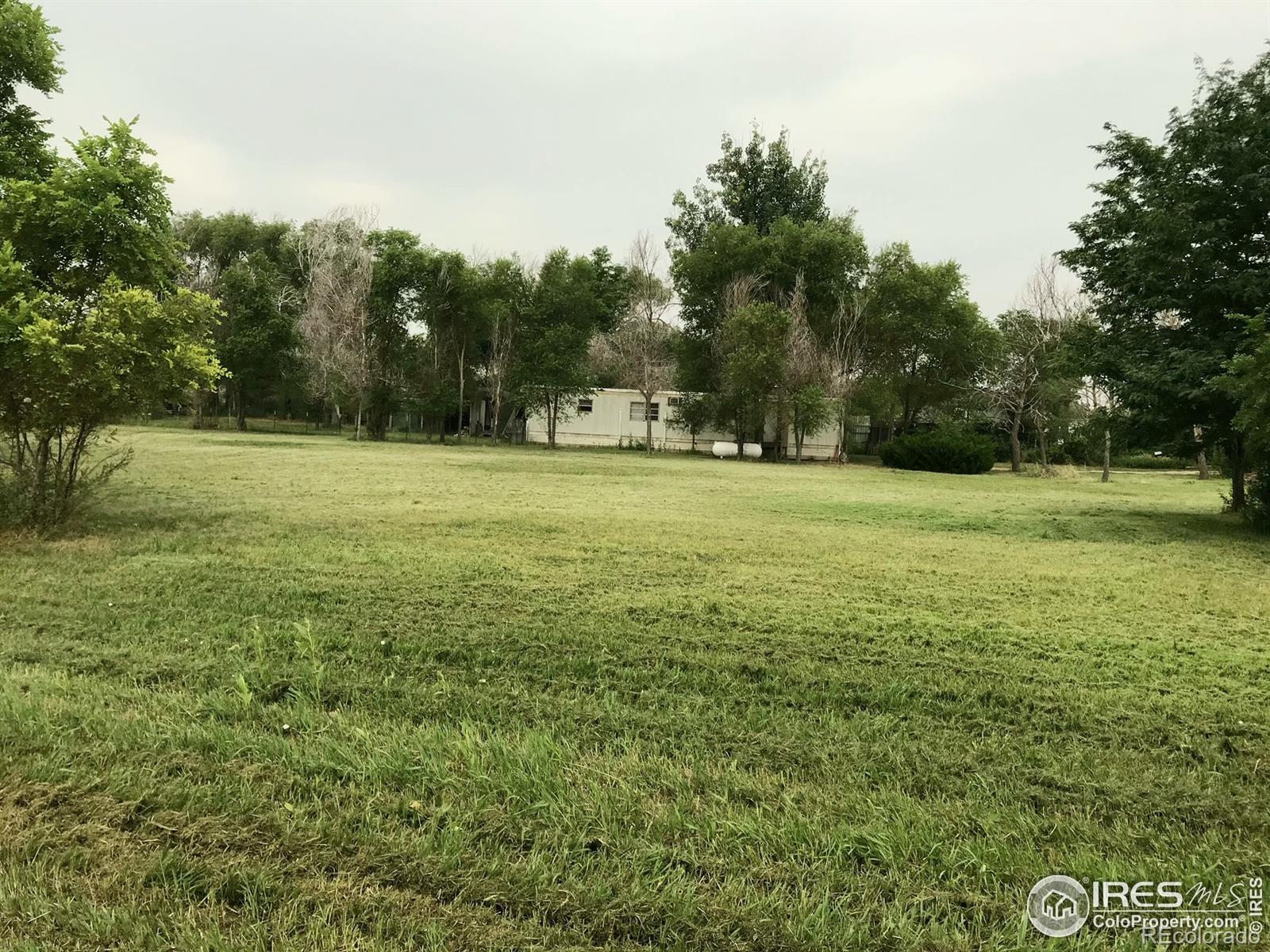 MLS Image #3 for 49448  3rd street,snyder, Colorado