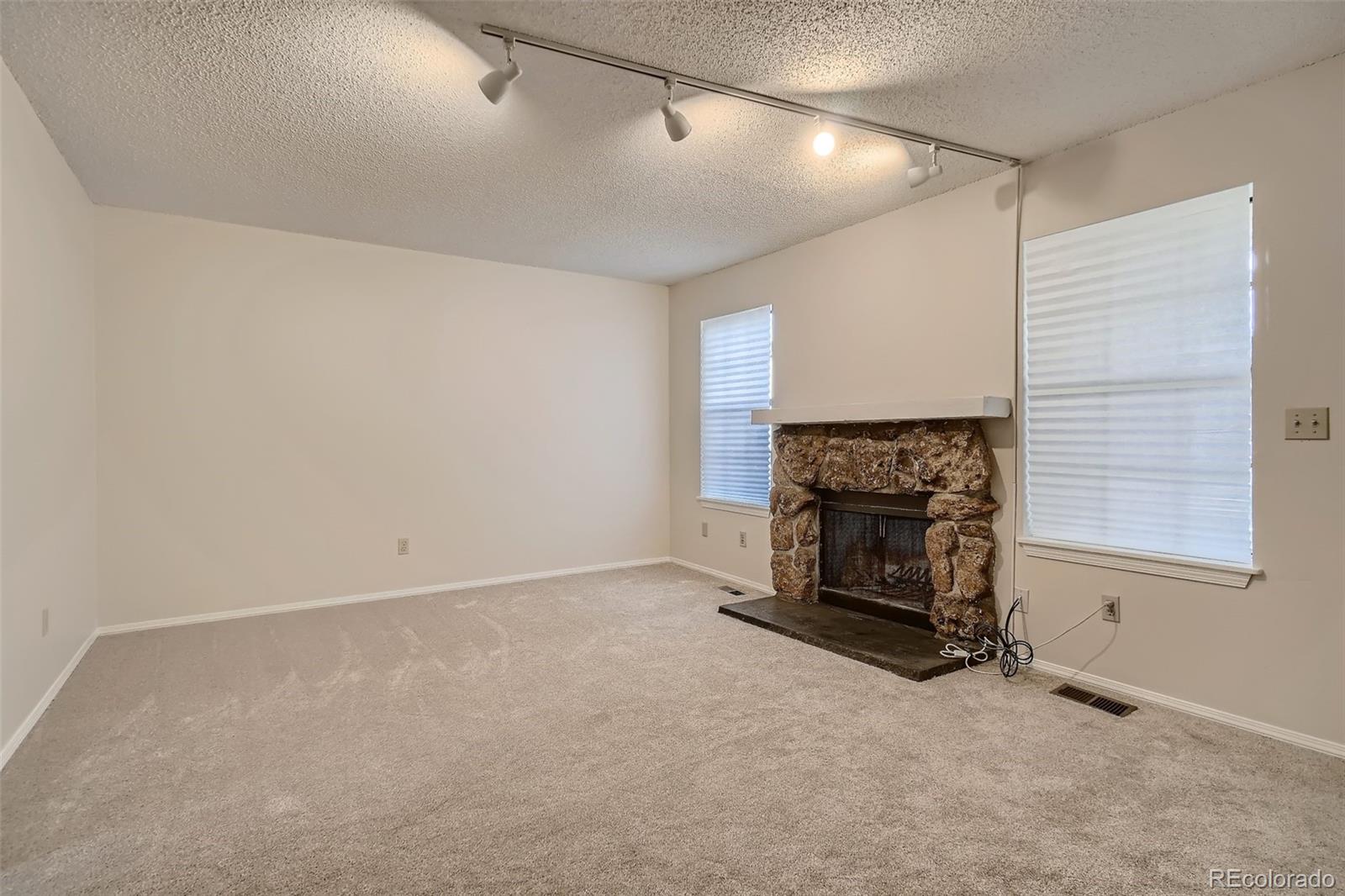 MLS Image #3 for 1183 s sable boulevard,aurora, Colorado