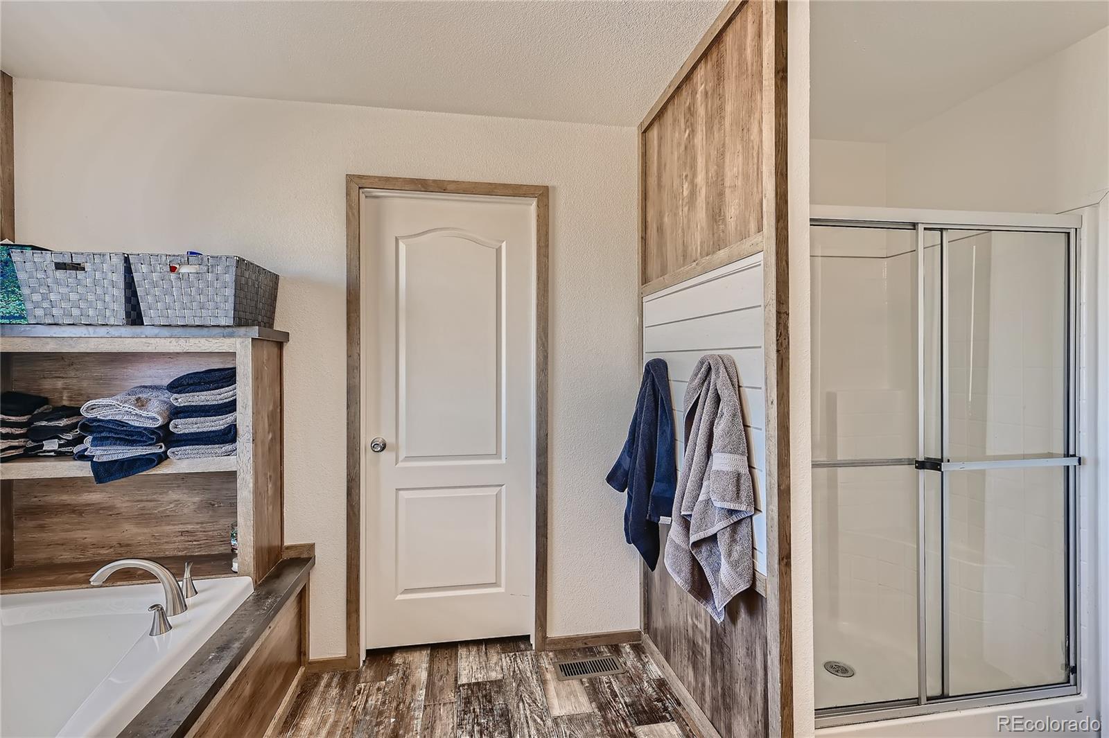 MLS Image #12 for 37897  highway 52 ,roggen, Colorado