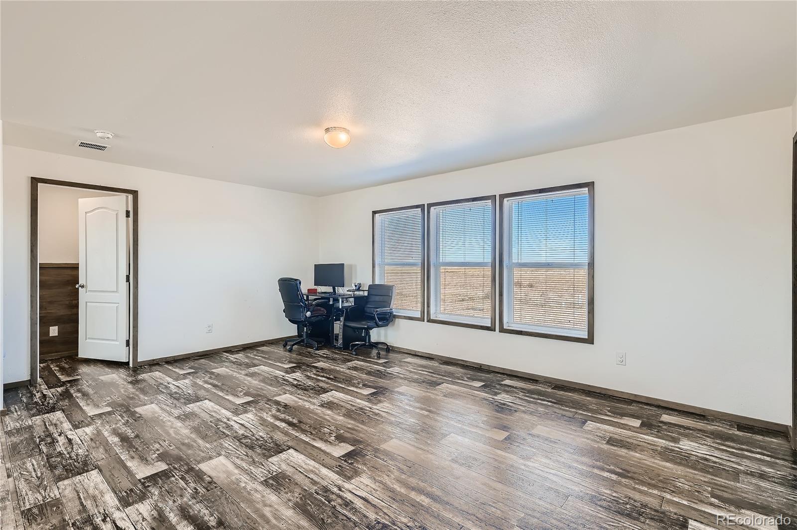 MLS Image #4 for 37897  highway 52 ,roggen, Colorado