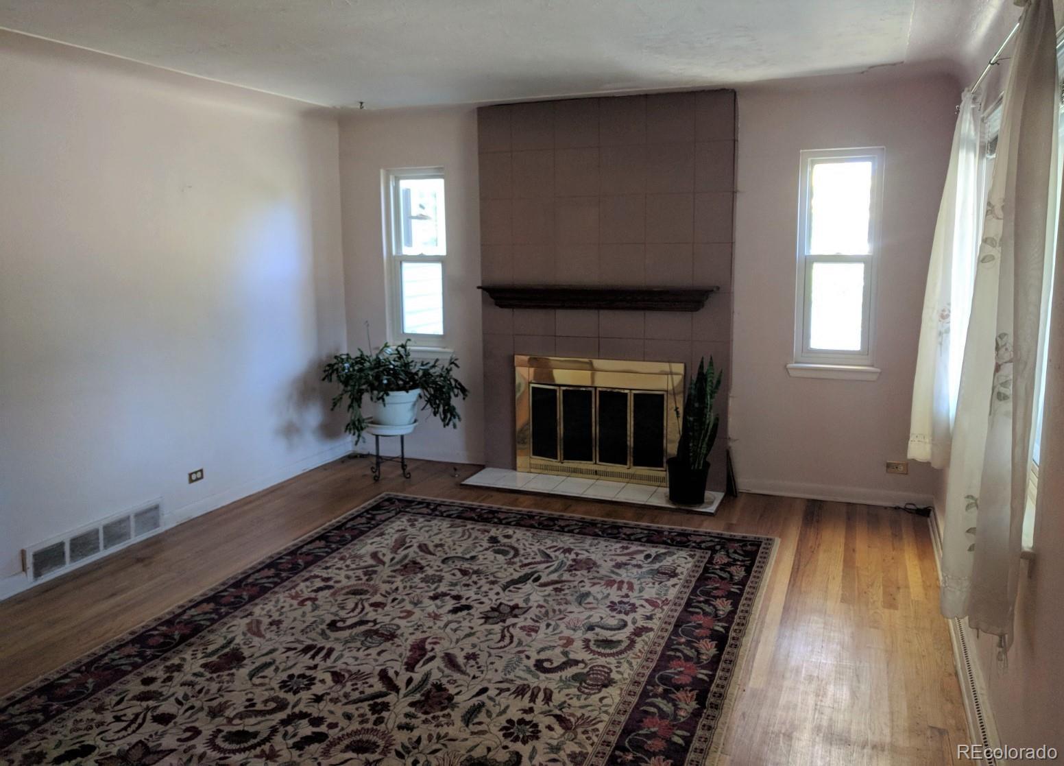 MLS Image #9 for 3351 s dahlia street,denver, Colorado