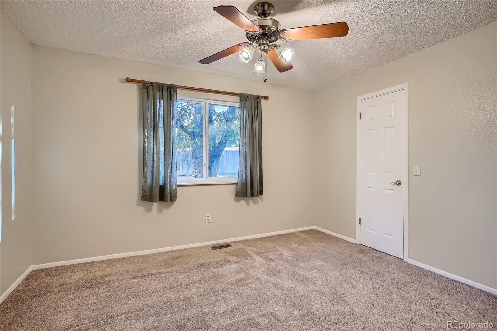 MLS Image #15 for 6478 w kenyon avenue,denver, Colorado