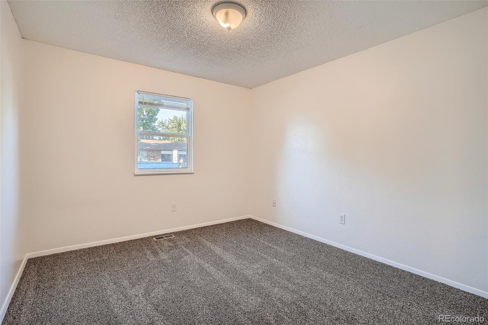 MLS Image #18 for 6478 w kenyon avenue,denver, Colorado