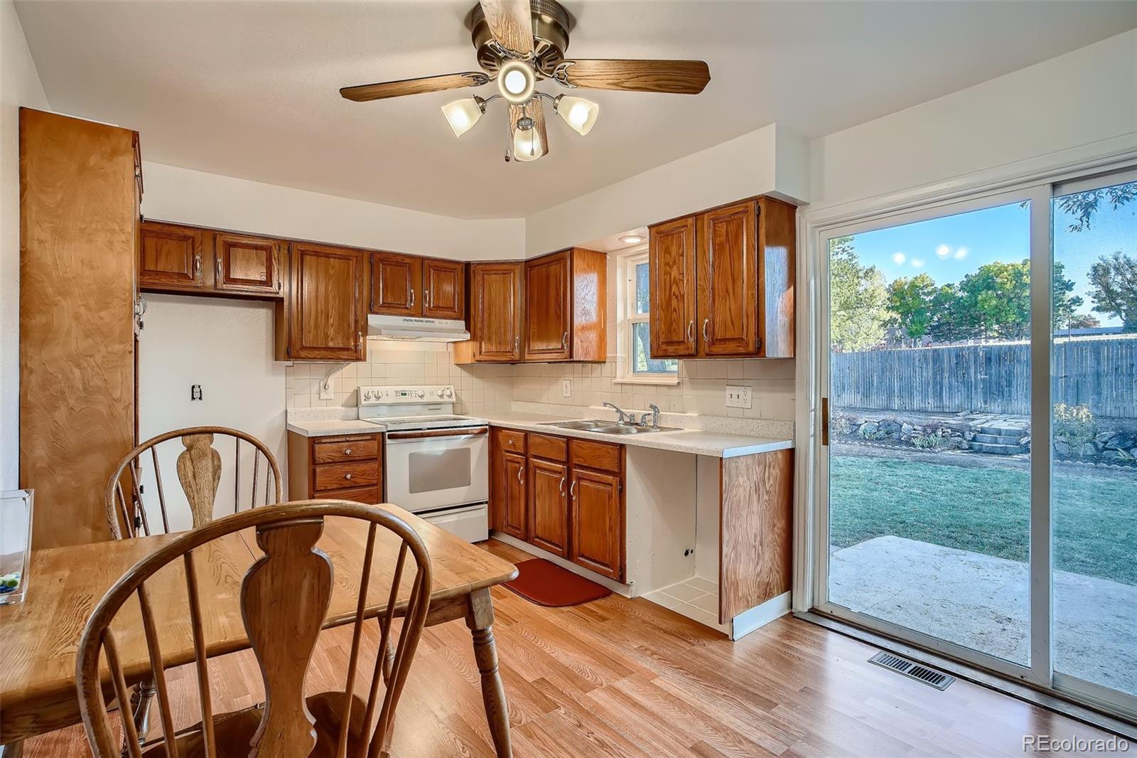 MLS Image #8 for 6478 w kenyon avenue,denver, Colorado