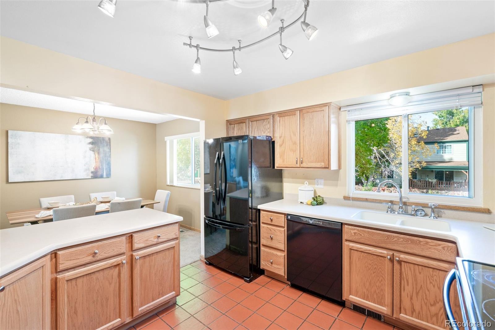 MLS Image #10 for 1464 s vaughn circle,aurora, Colorado