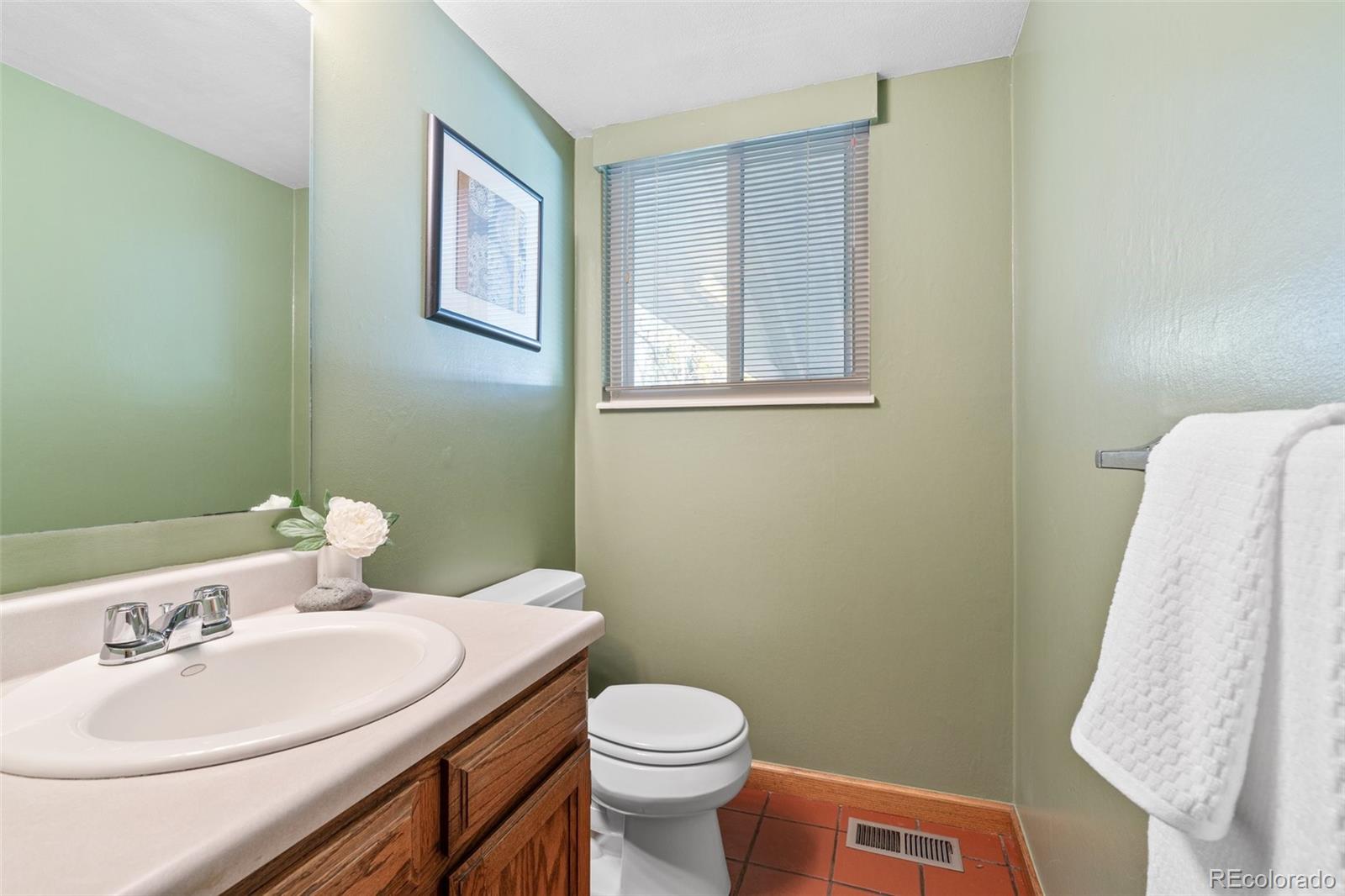 MLS Image #14 for 1464 s vaughn circle,aurora, Colorado