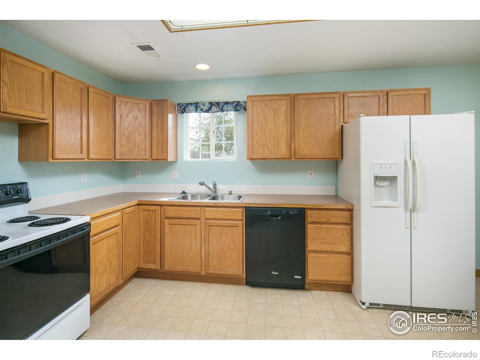 MLS Image #9 for 316  ash court,evans, Colorado