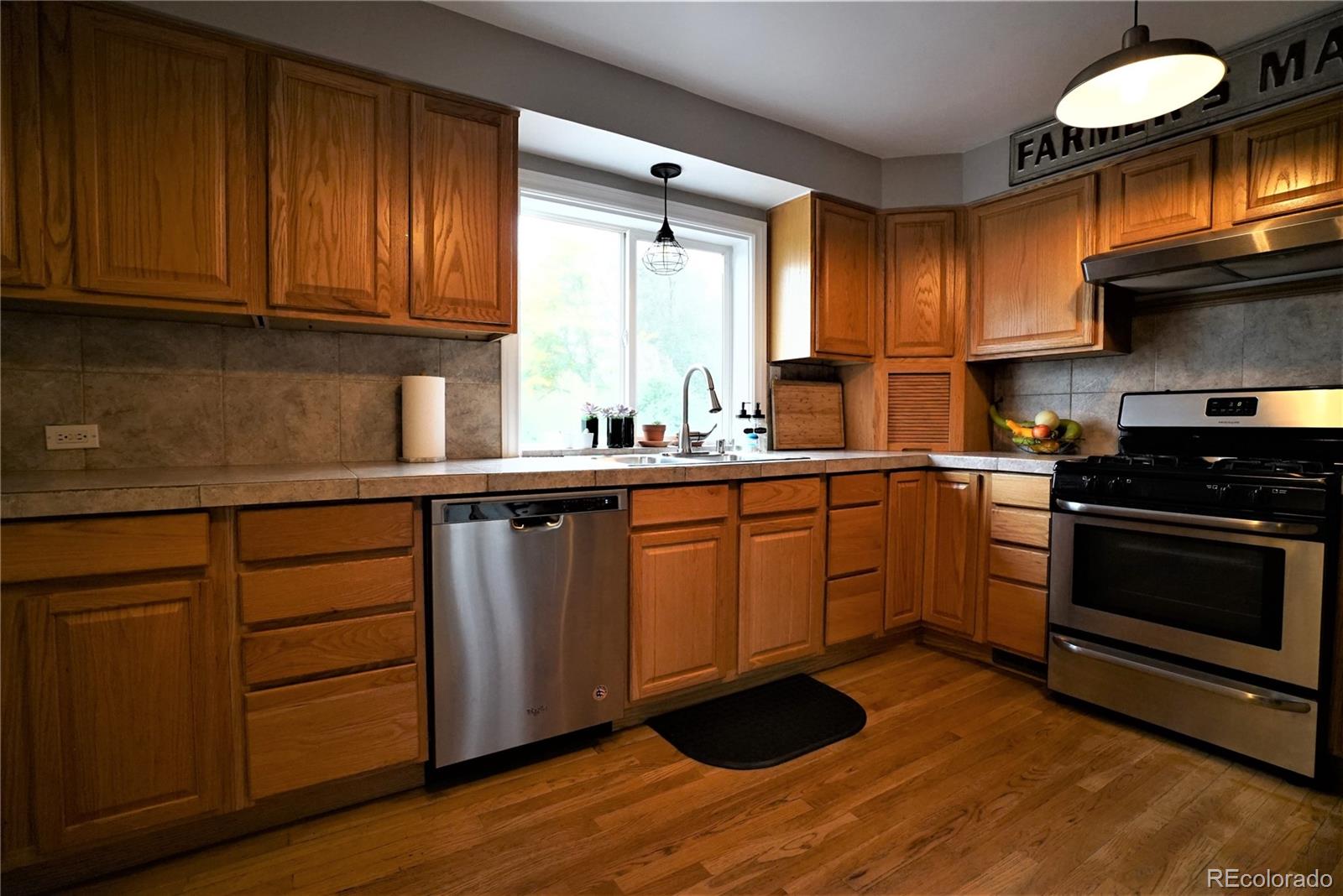 MLS Image #3 for 2050  cody street,lakewood, Colorado