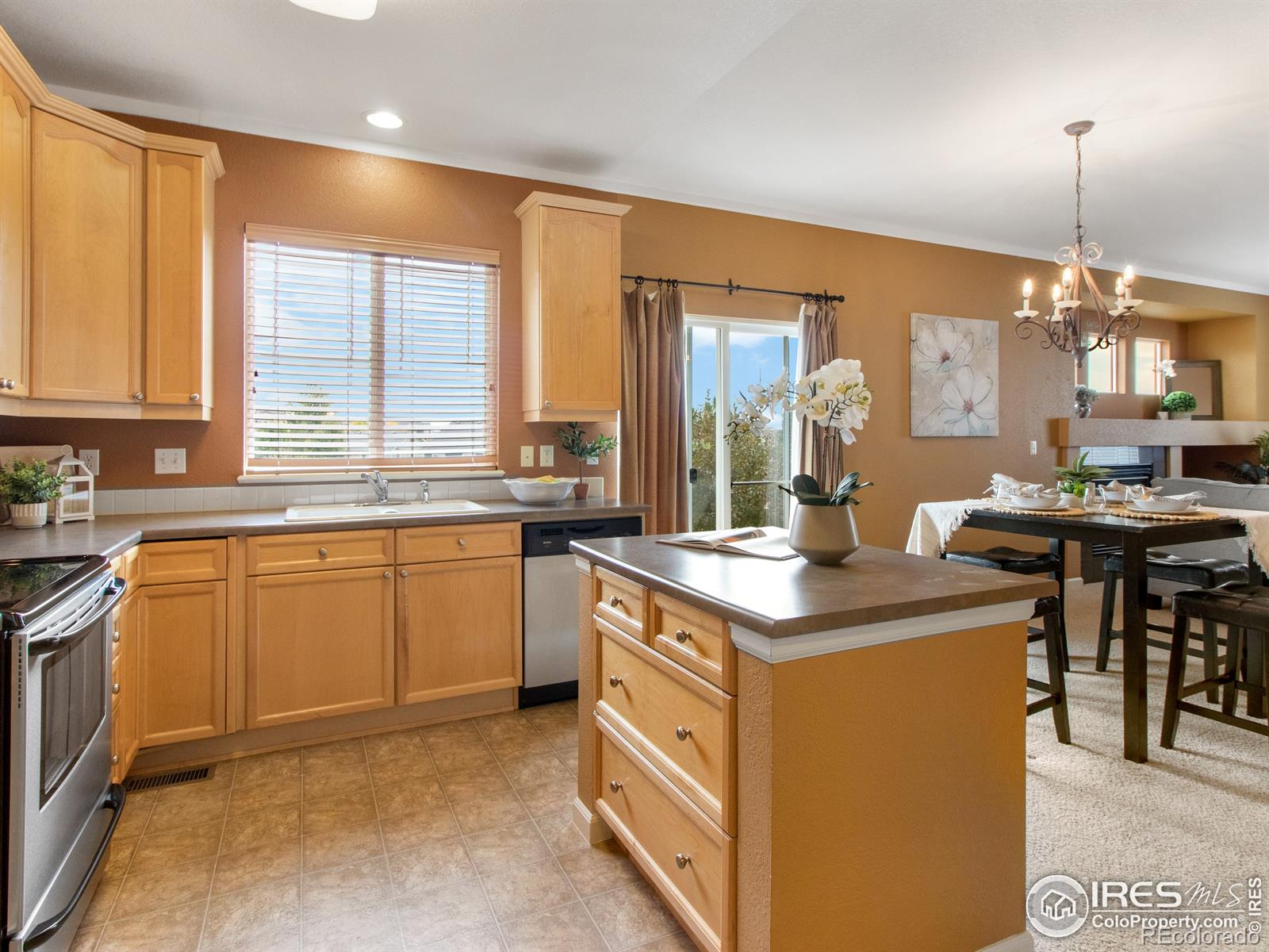 MLS Image #7 for 2084  monte vista circle,loveland, Colorado