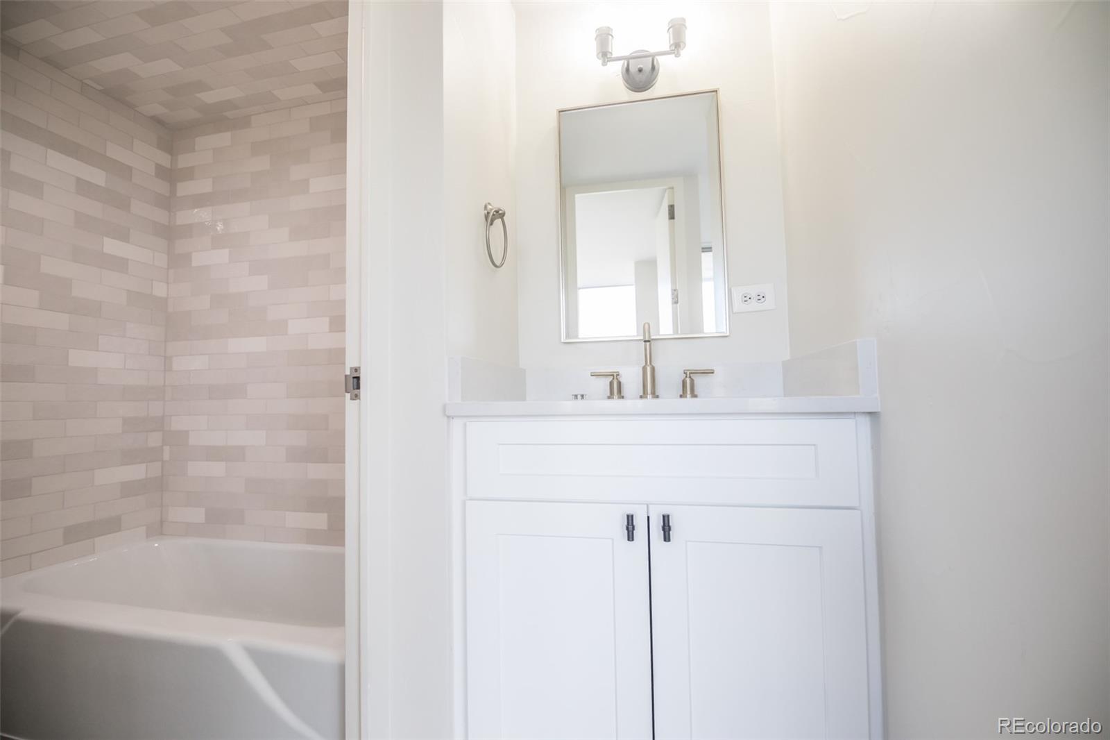 MLS Image #13 for 3100 e cherry creek south drive,denver, Colorado