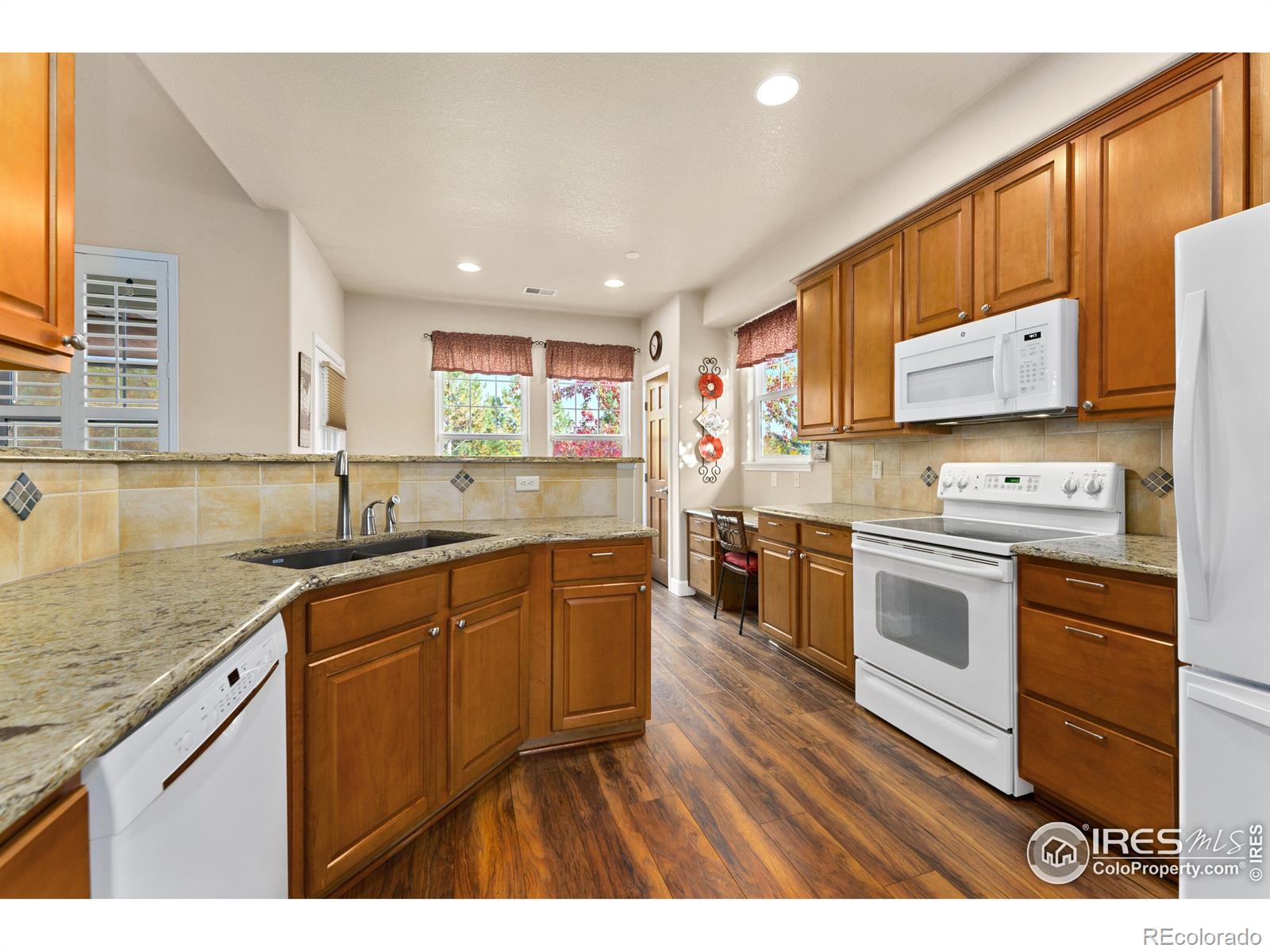 MLS Image #6 for 5632  condor drive,fort collins, Colorado