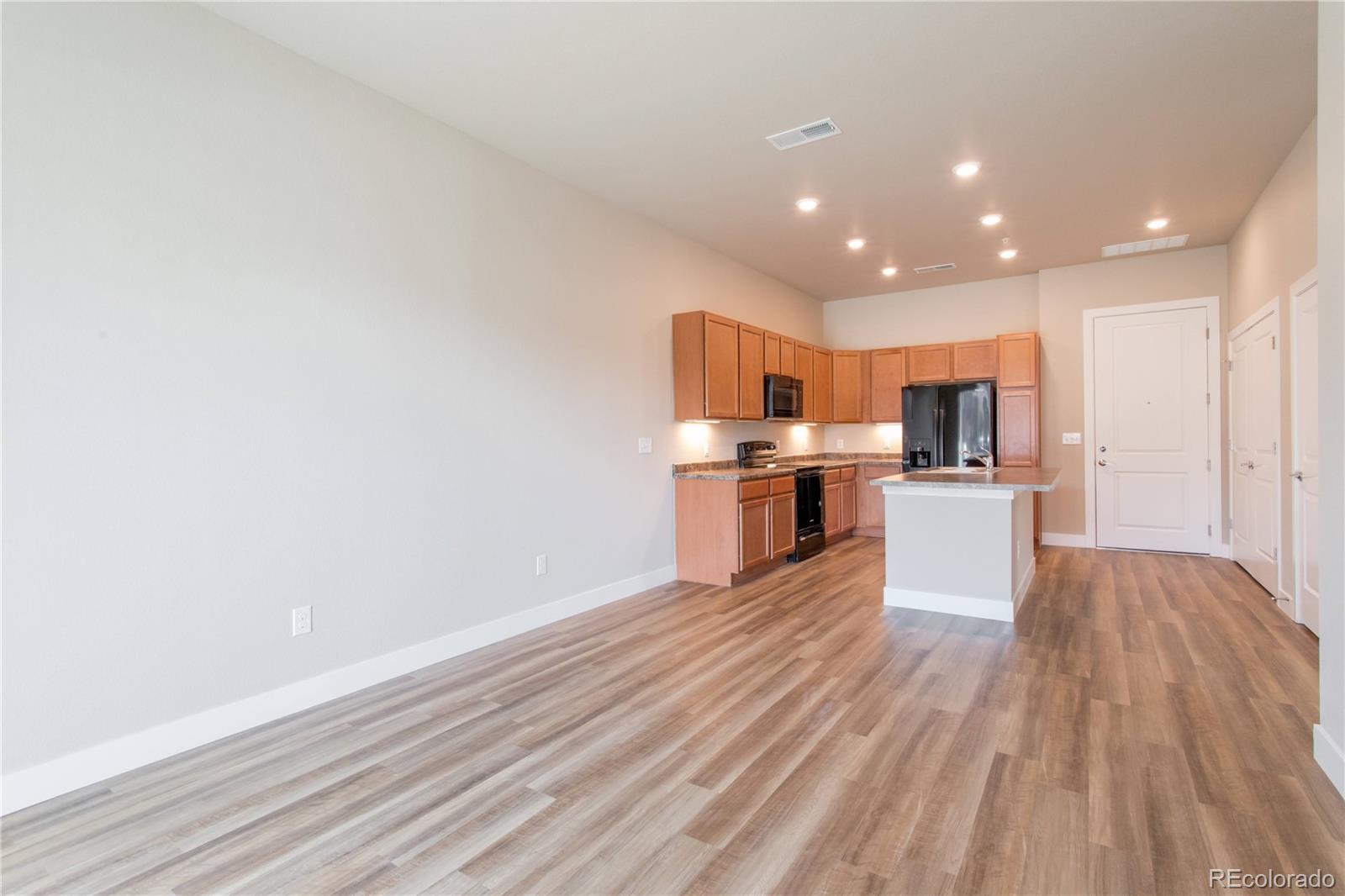 MLS Image #4 for 14341 e tennessee avenue,aurora, Colorado