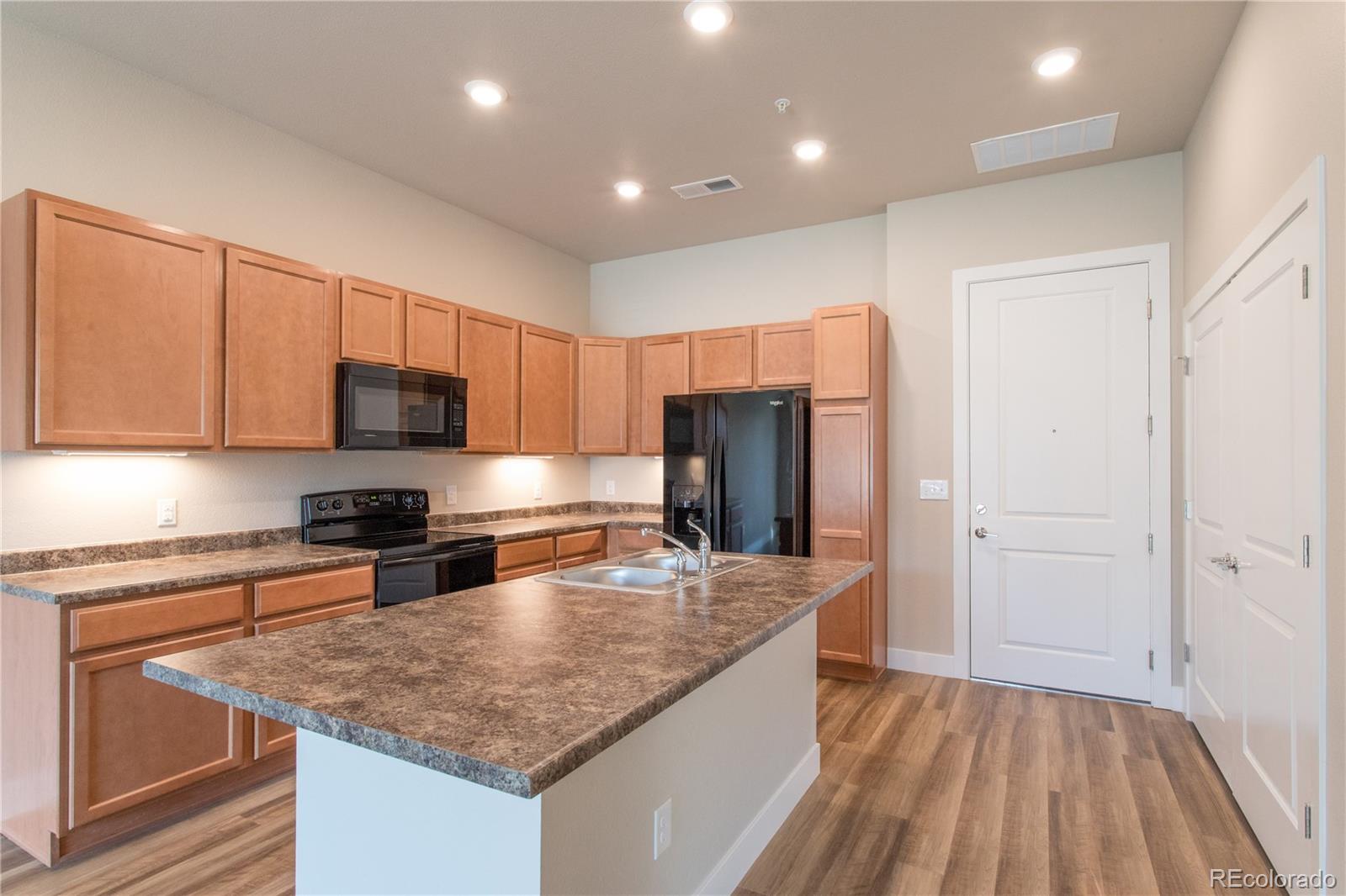 MLS Image #5 for 14341 e tennessee avenue,aurora, Colorado