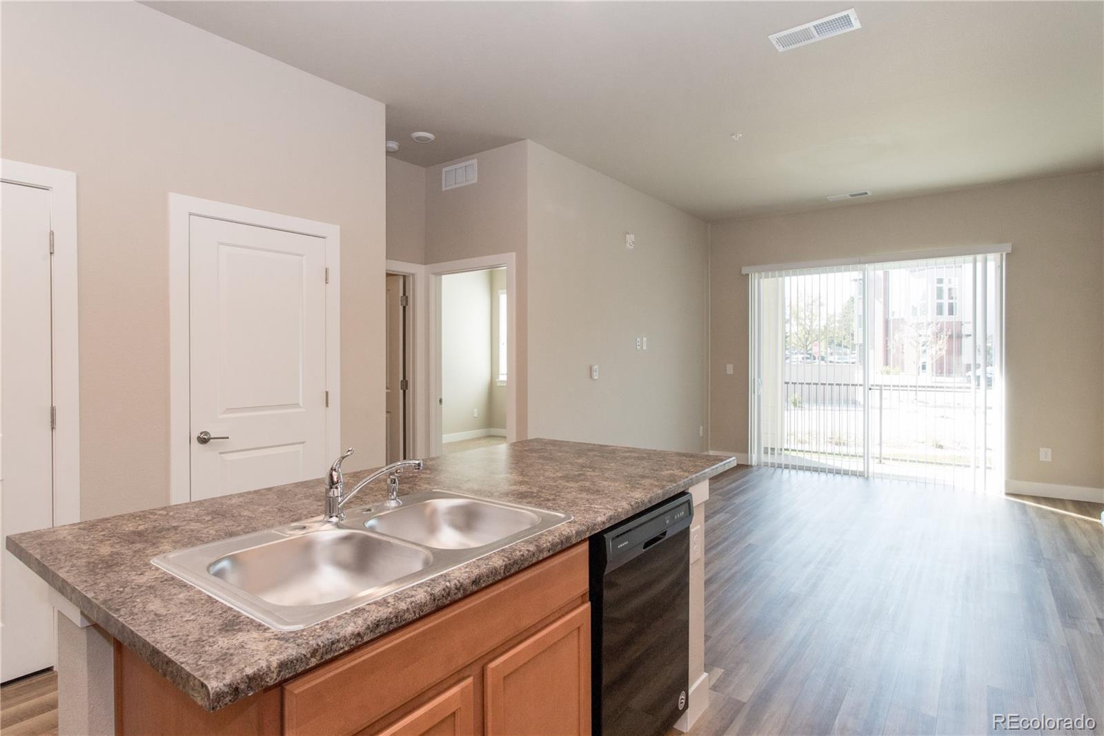 MLS Image #7 for 14341 e tennessee avenue,aurora, Colorado