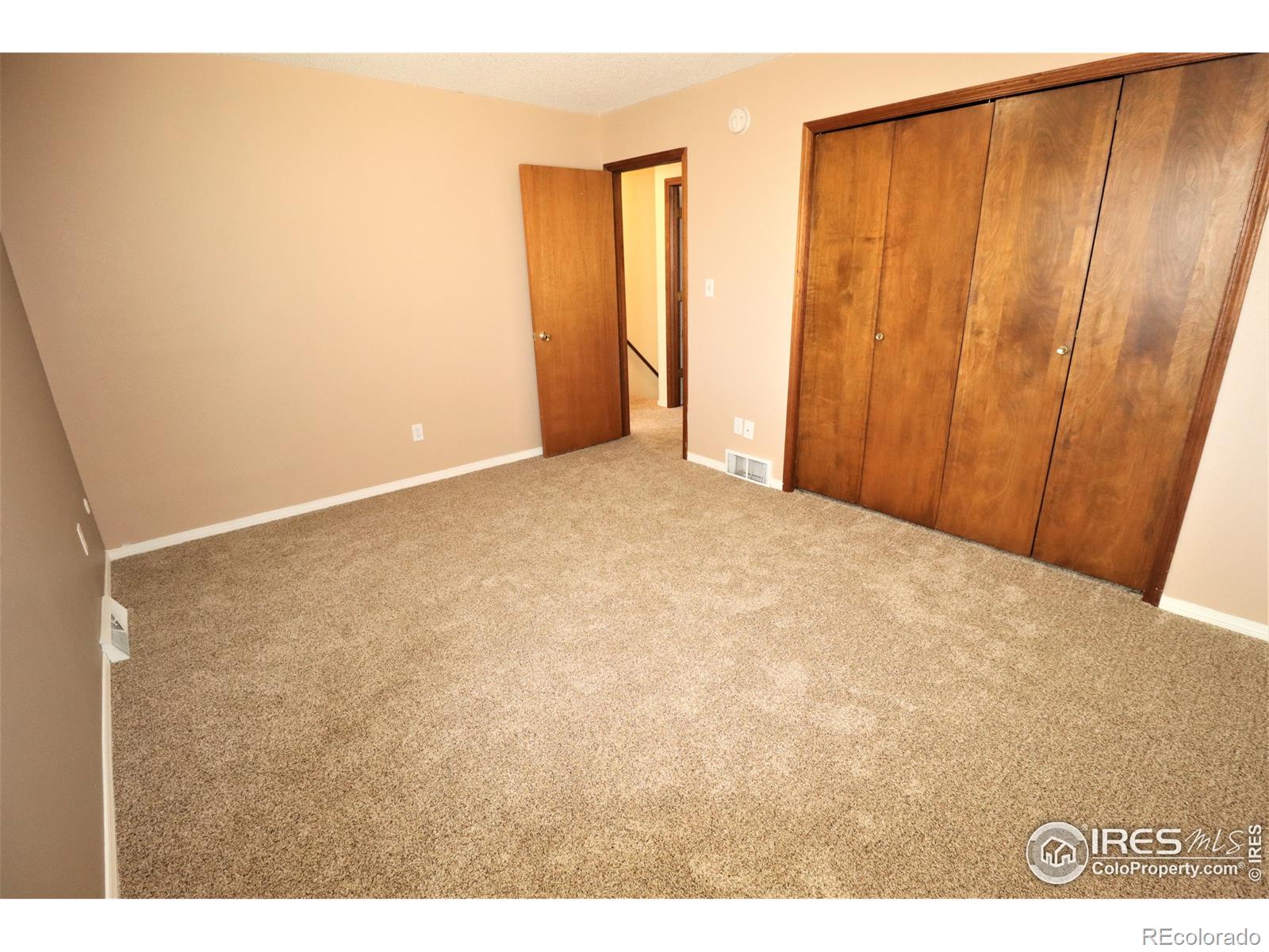 MLS Image #11 for 3021  11th avenue,evans, Colorado