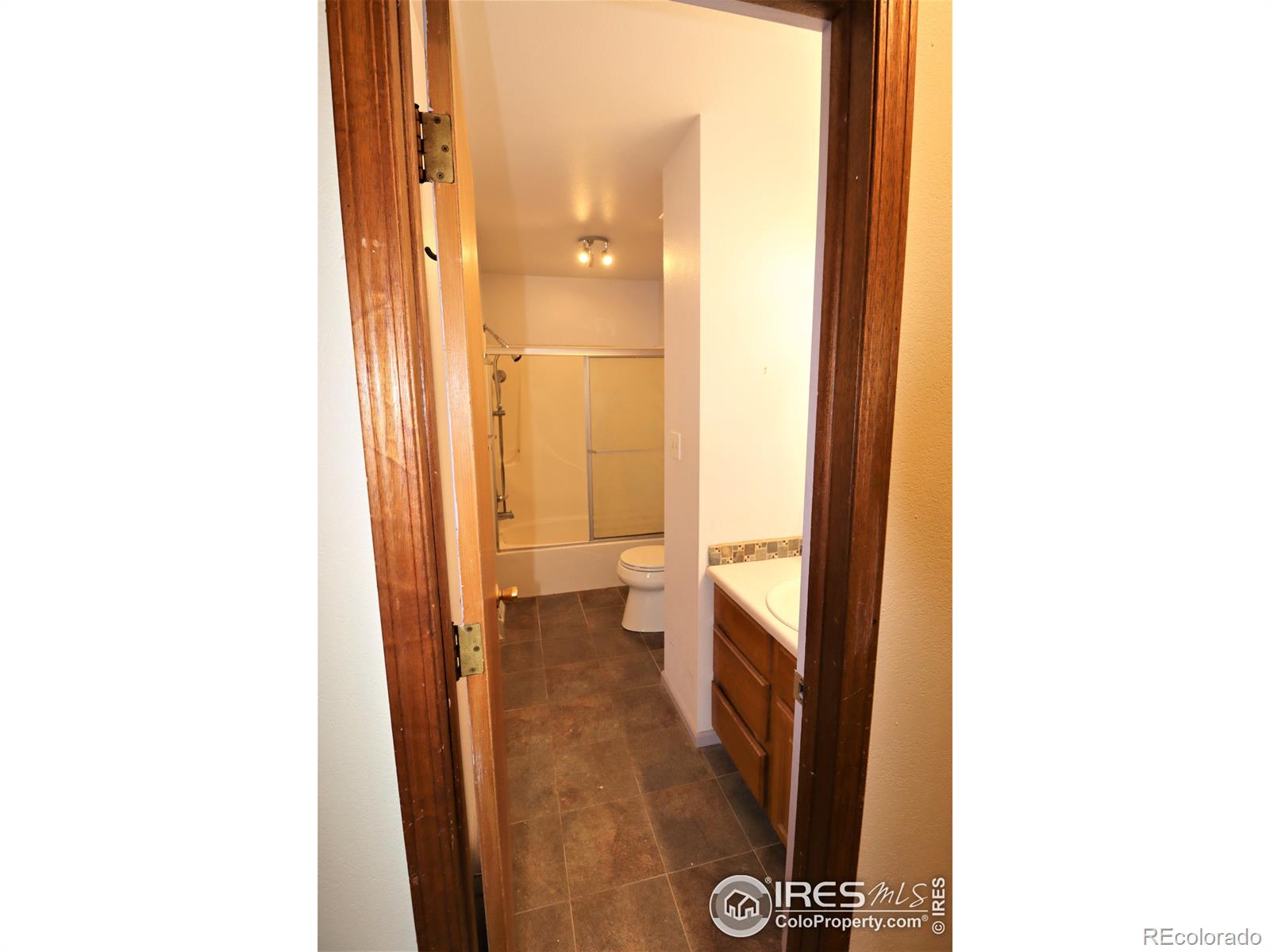 MLS Image #12 for 3021  11th avenue,evans, Colorado