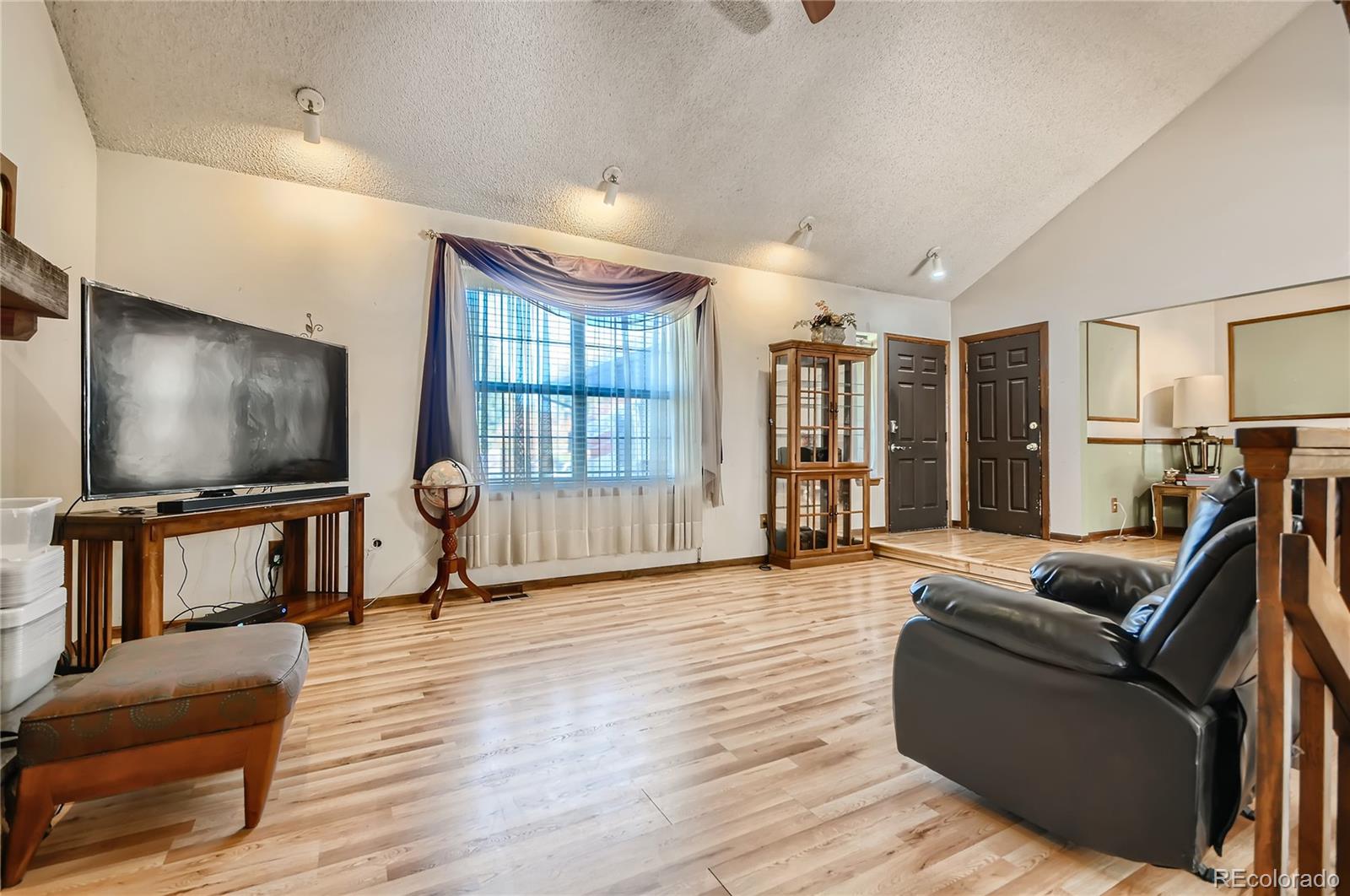 MLS Image #5 for 261 s salem court,aurora, Colorado