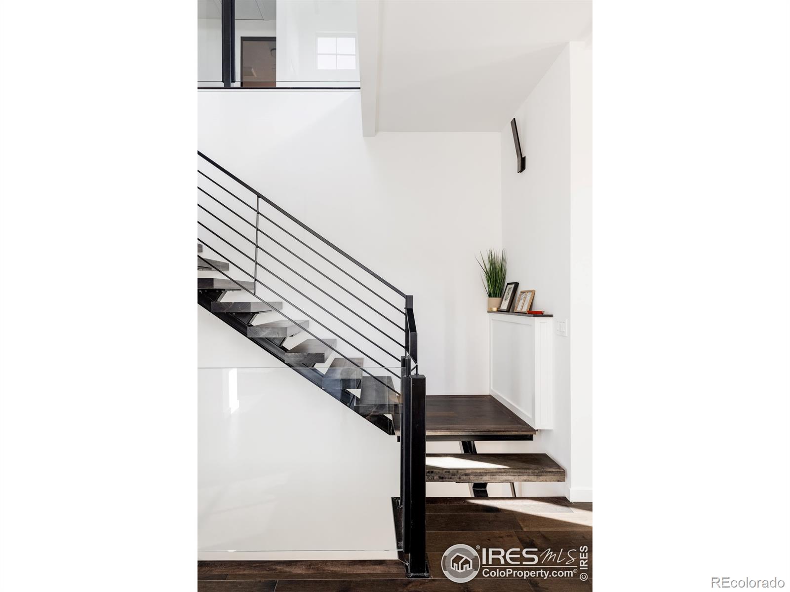 MLS Image #10 for 511  bow mountain road,boulder, Colorado