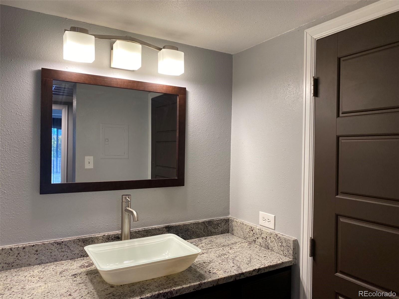 MLS Image #11 for 8060 e girard avenue,denver, Colorado