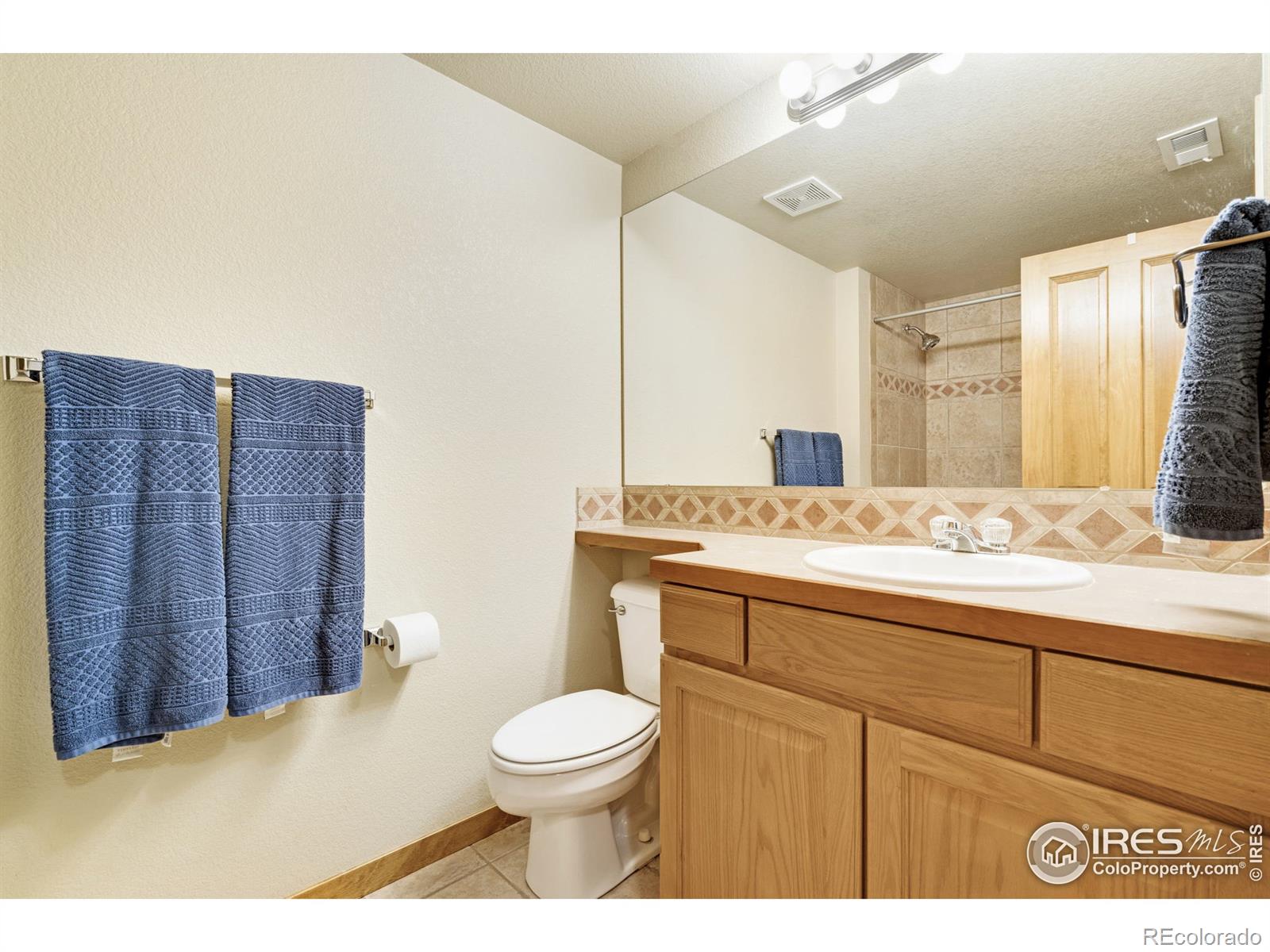 MLS Image #29 for 2097  meander road,windsor, Colorado