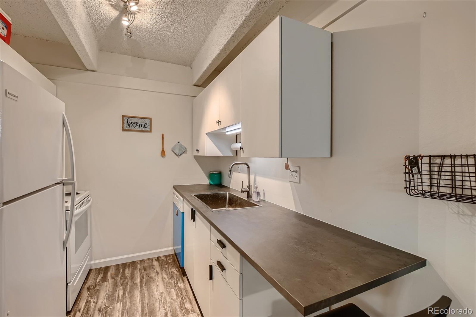 MLS Image #3 for 800 w belleview avenue,englewood, Colorado