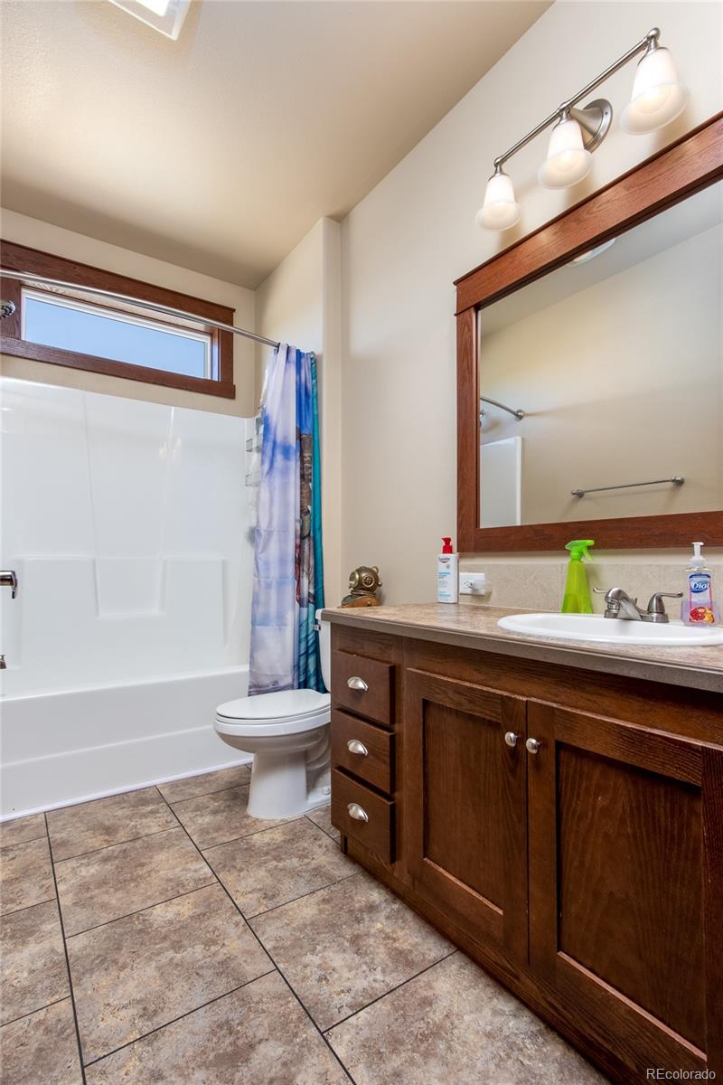 MLS Image #16 for 8450  piggott road,strasburg, Colorado