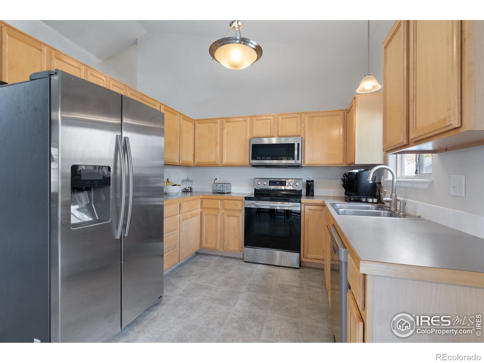 MLS Image #10 for 9073  flaming arrow avenue,wellington, Colorado